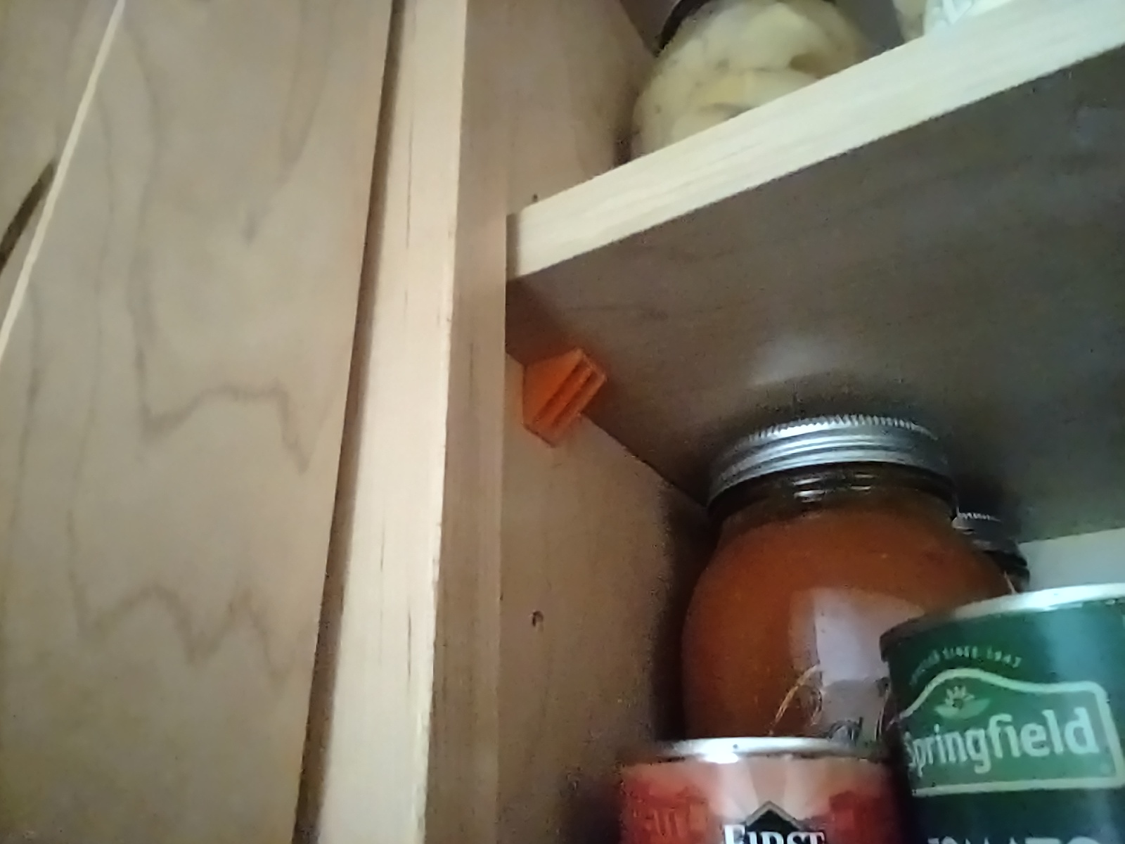 Kitchen Cabinet Shelf Support (5mm peg)