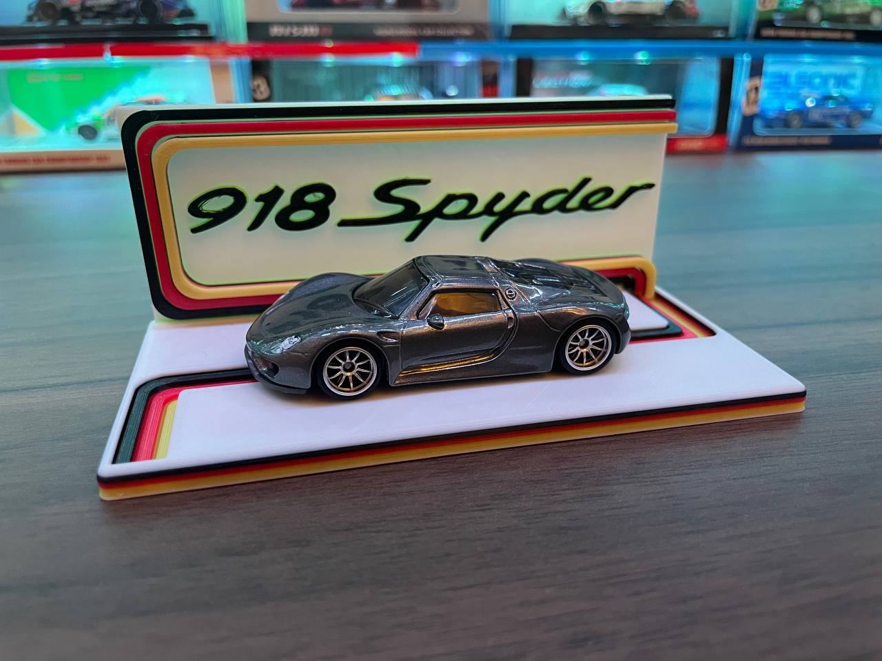 Matchbox Porsche 918 Spyder Display