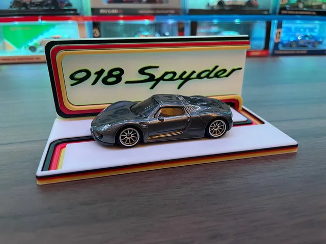 Matchbox Porsche 918 Spyder Display