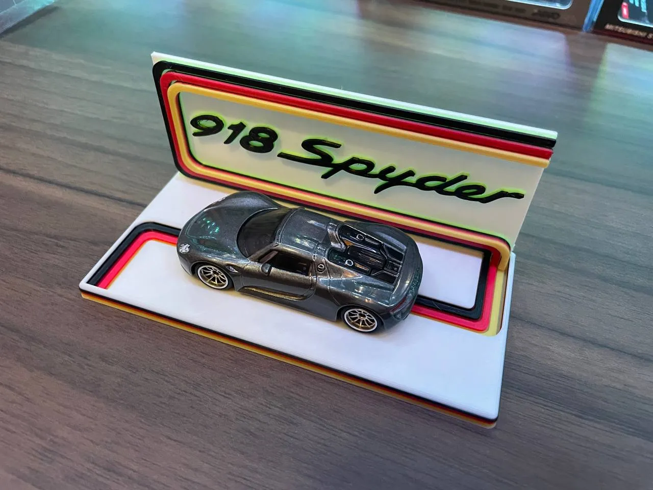 Matchbox Porsche 918 Spyder Display by GigaPenguin