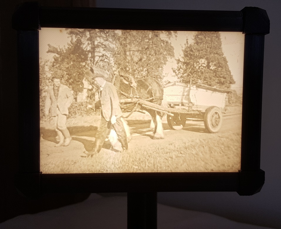 Miniatura 2 do modelo 3D Lithophane Lamp