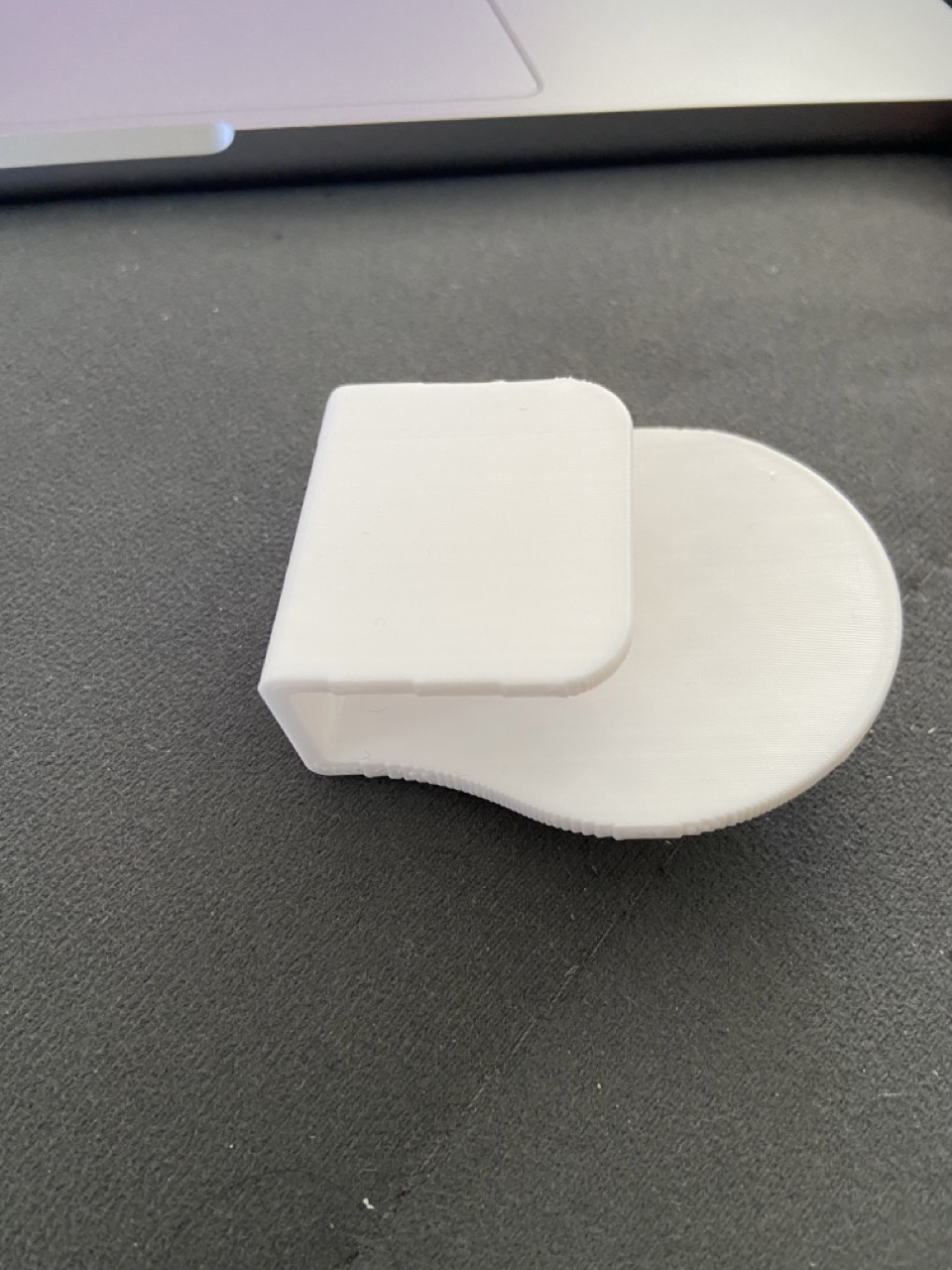 Miniatura 3 do modelo 3D iPhone Continuity Camera Mount for Macbook Pro