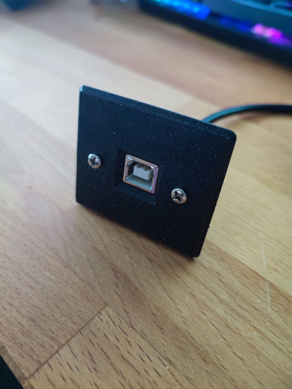 MX5/Miata USB Type B footwell panel