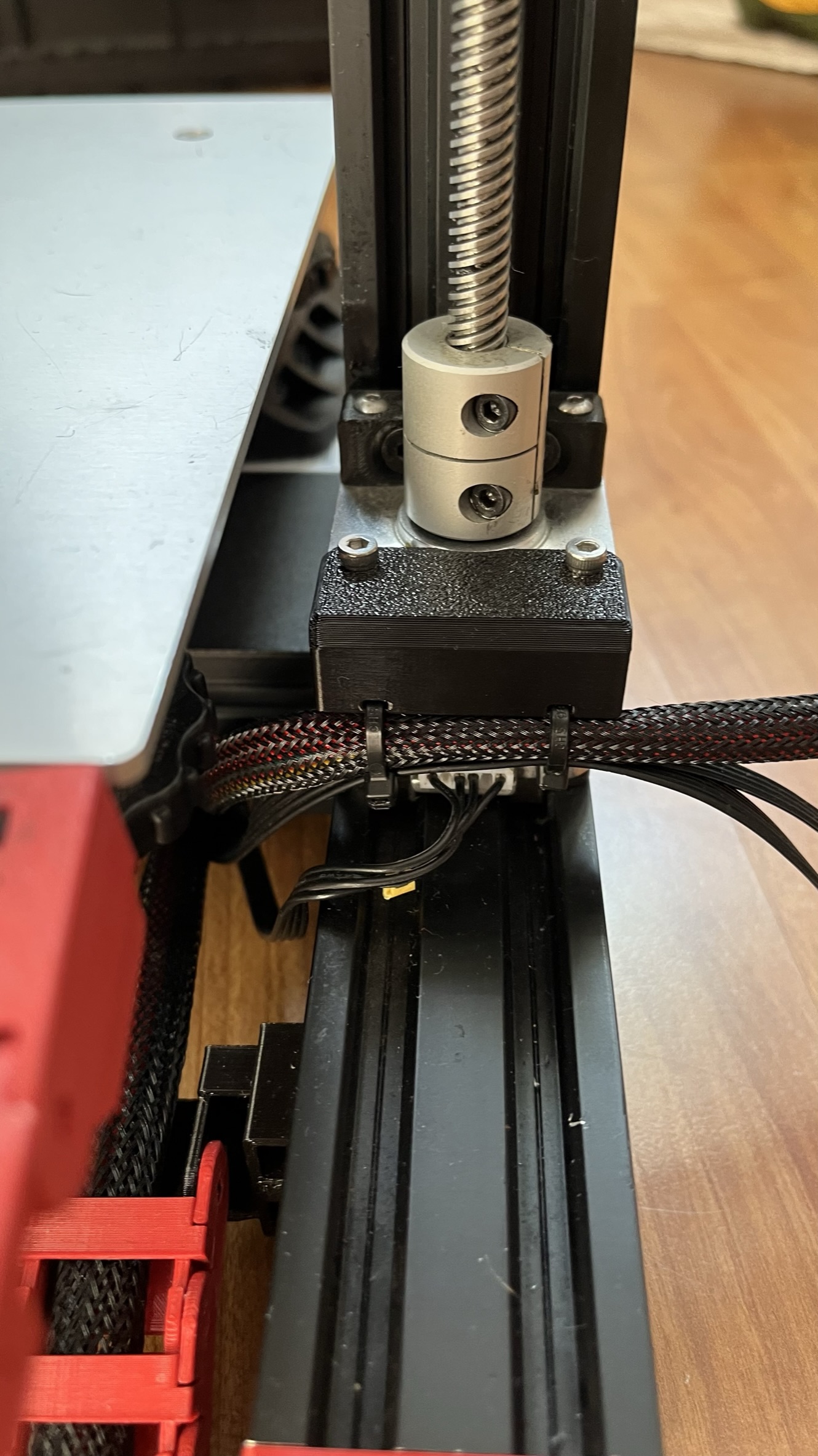 Ender 3 cable holder/mount on Z motor by AddictivePrinting | Download ...