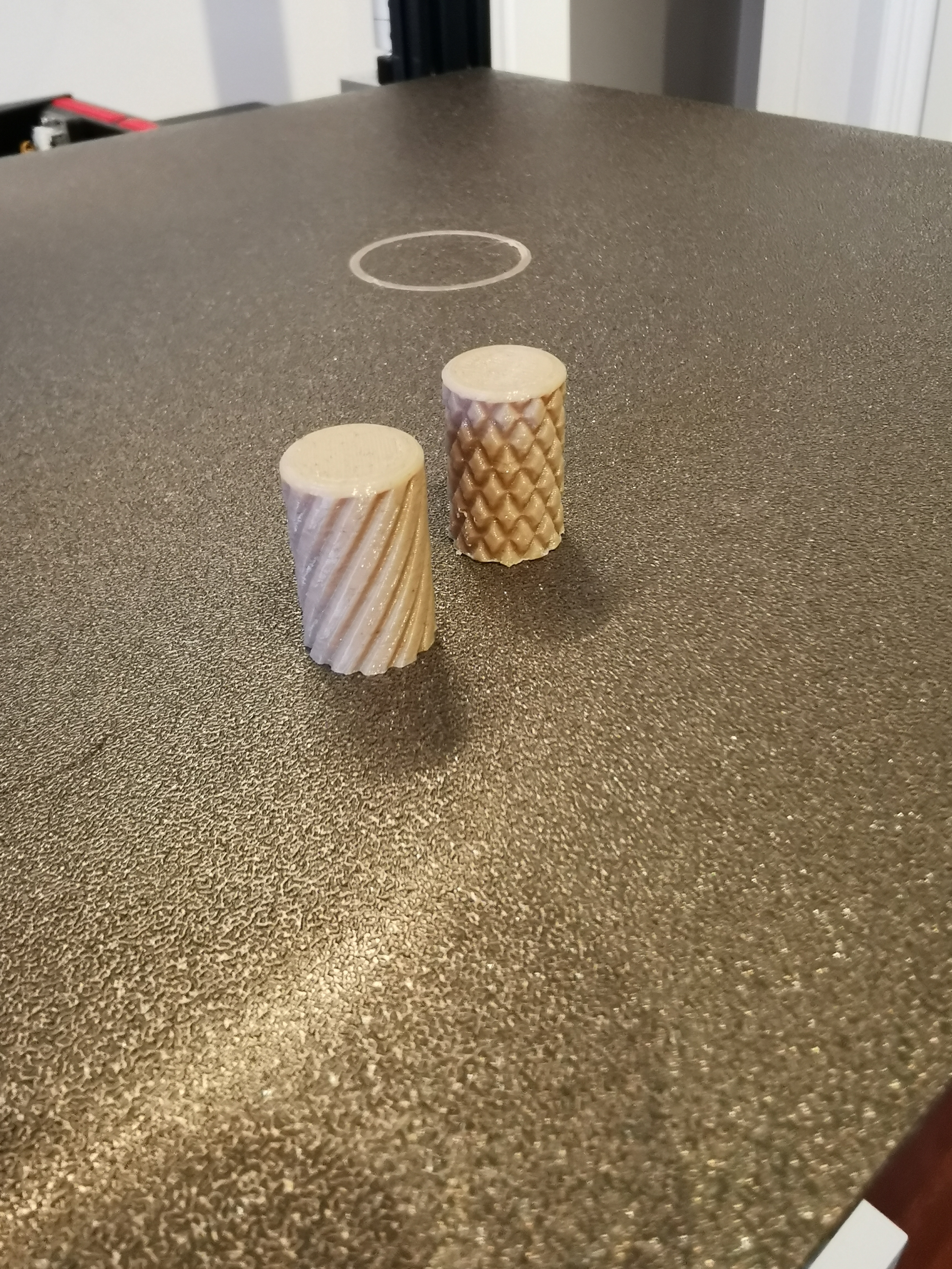 Miniatura 2 do modelo 3D Knurled Cabinet knobs