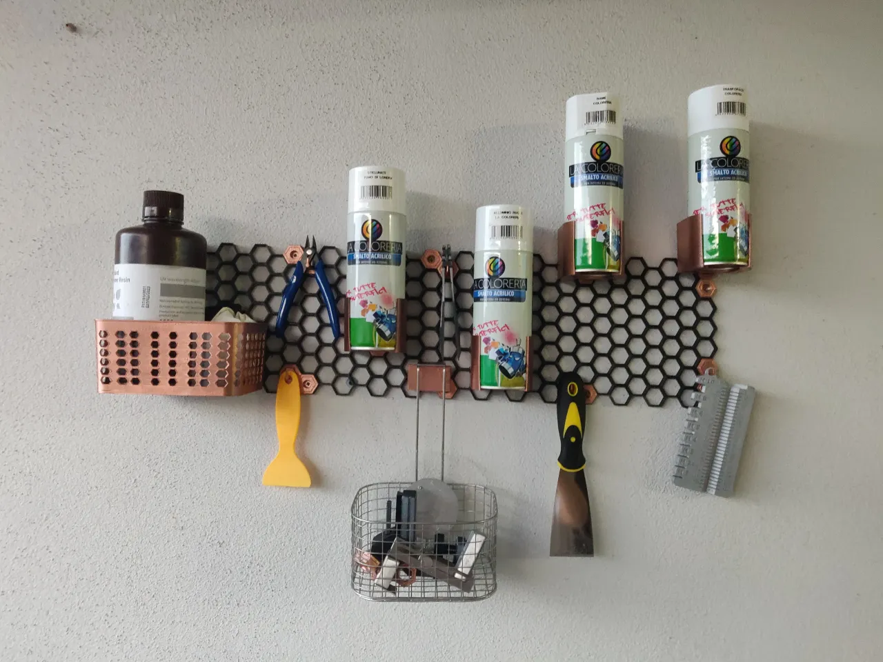 Wall Mounted Craft Paint Bottle Honeycomb Holder – StramMade3D