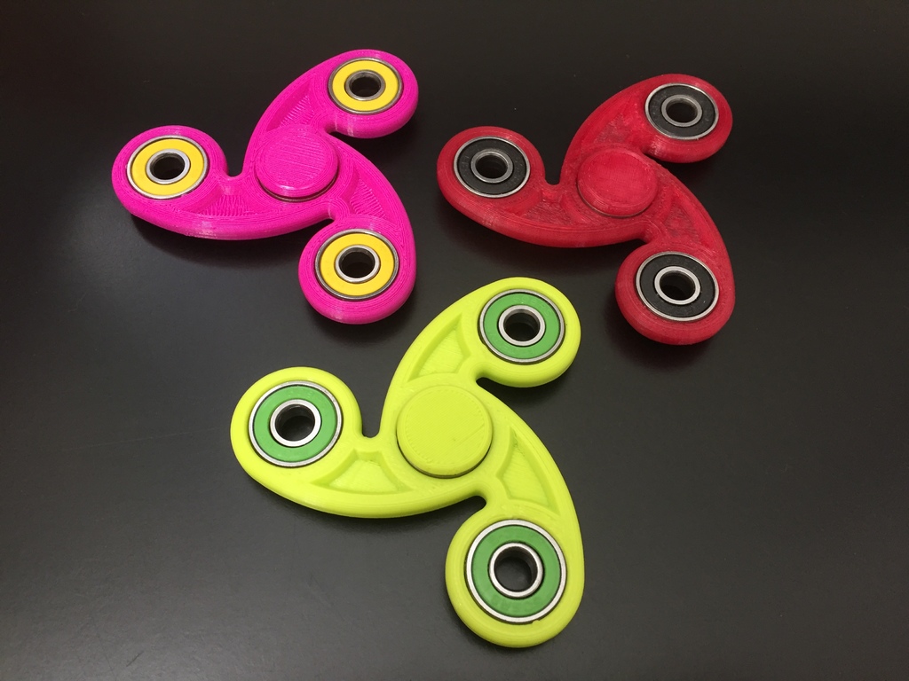 Curvy Fidget Spinner