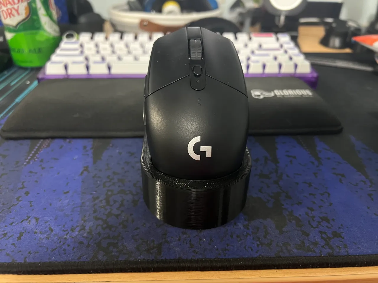 Logitech G305 Dock by Reflekks Download free STL model
