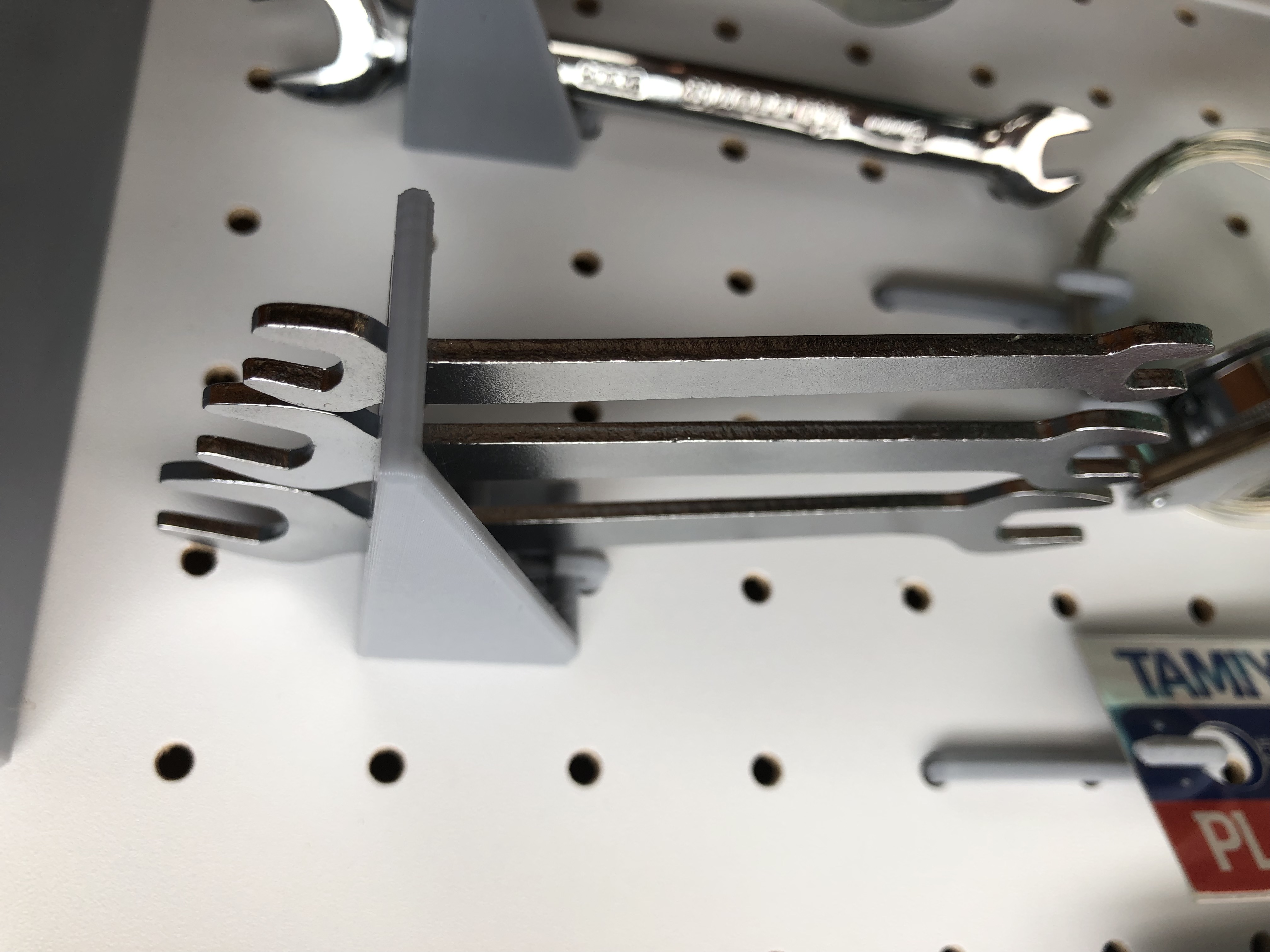 Customizable Pegboard Wrench Holder by NovemberKou Download free STL