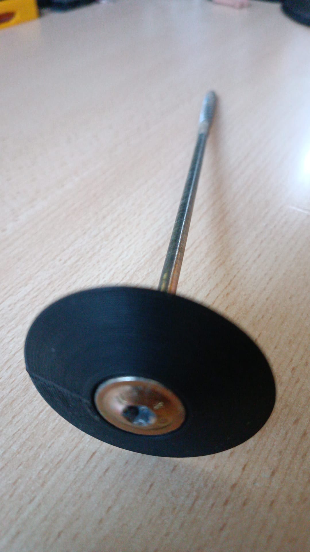 Puck/holder for camper or caravan carpet | Puck/Halter für Vorzeltteppich
