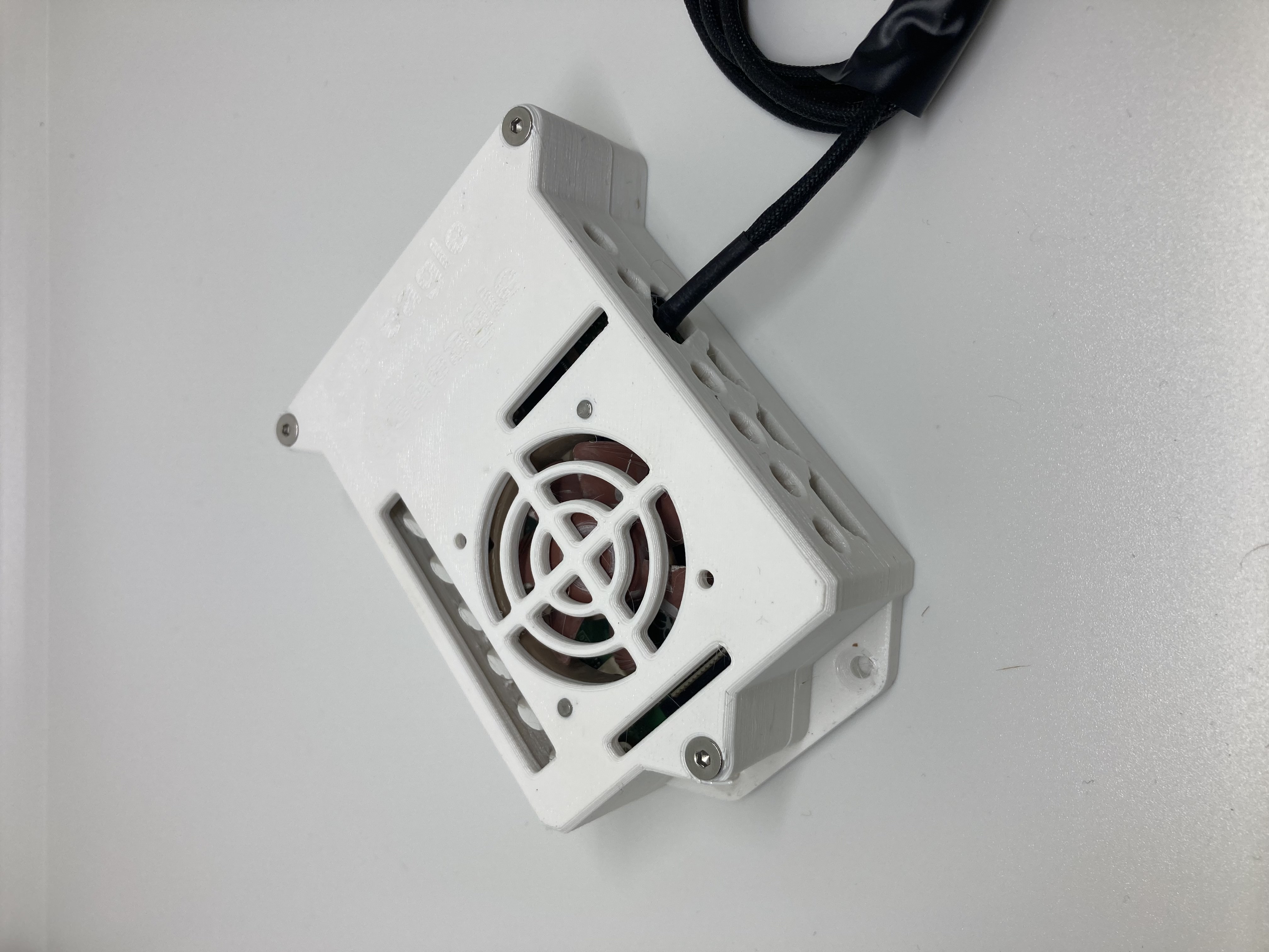 Miniatura 7 do modelo 3D Raspberry PI 4B case with active cooling