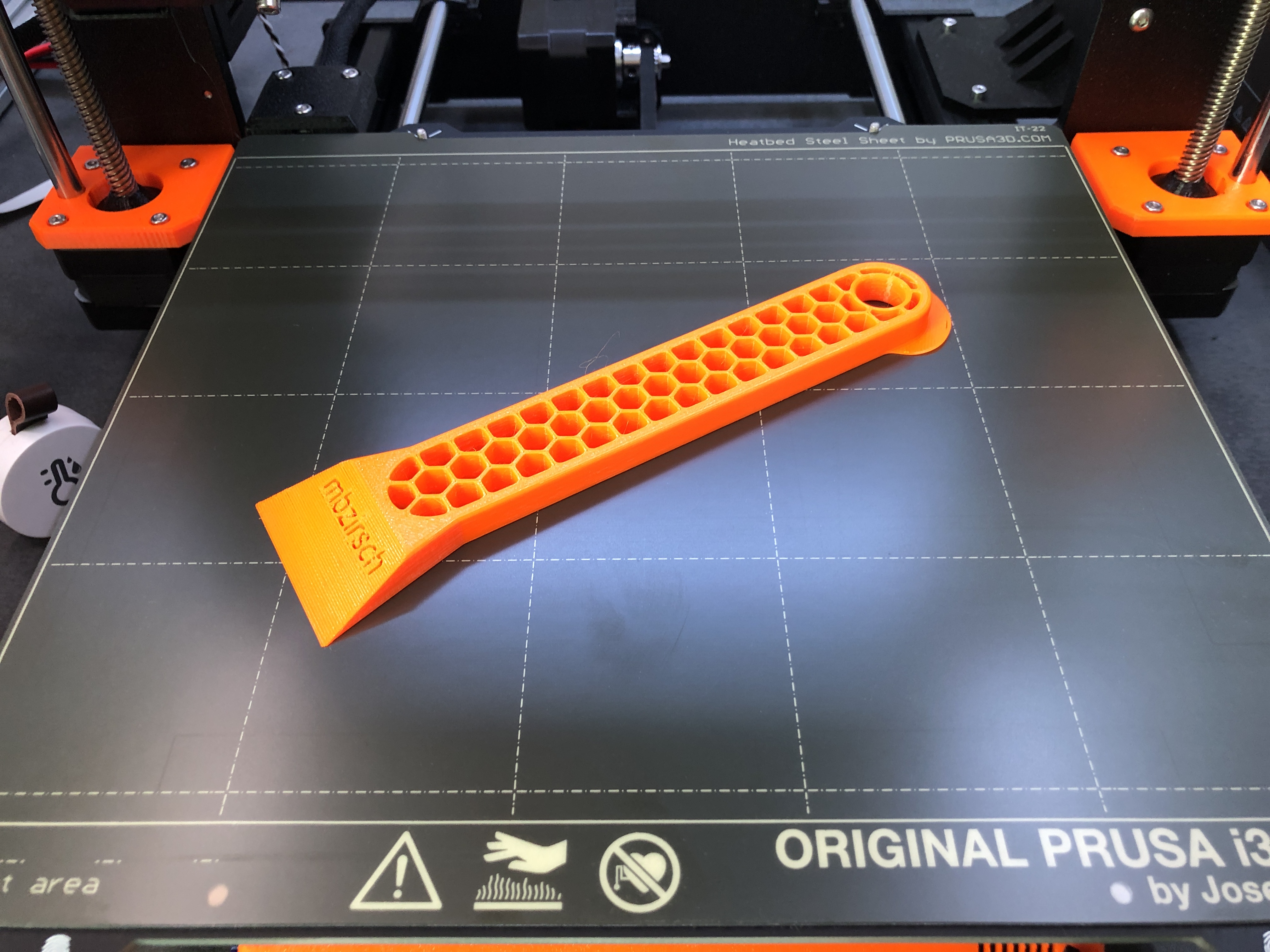 Bed scaper with lip by mbzirsch Download free STL model