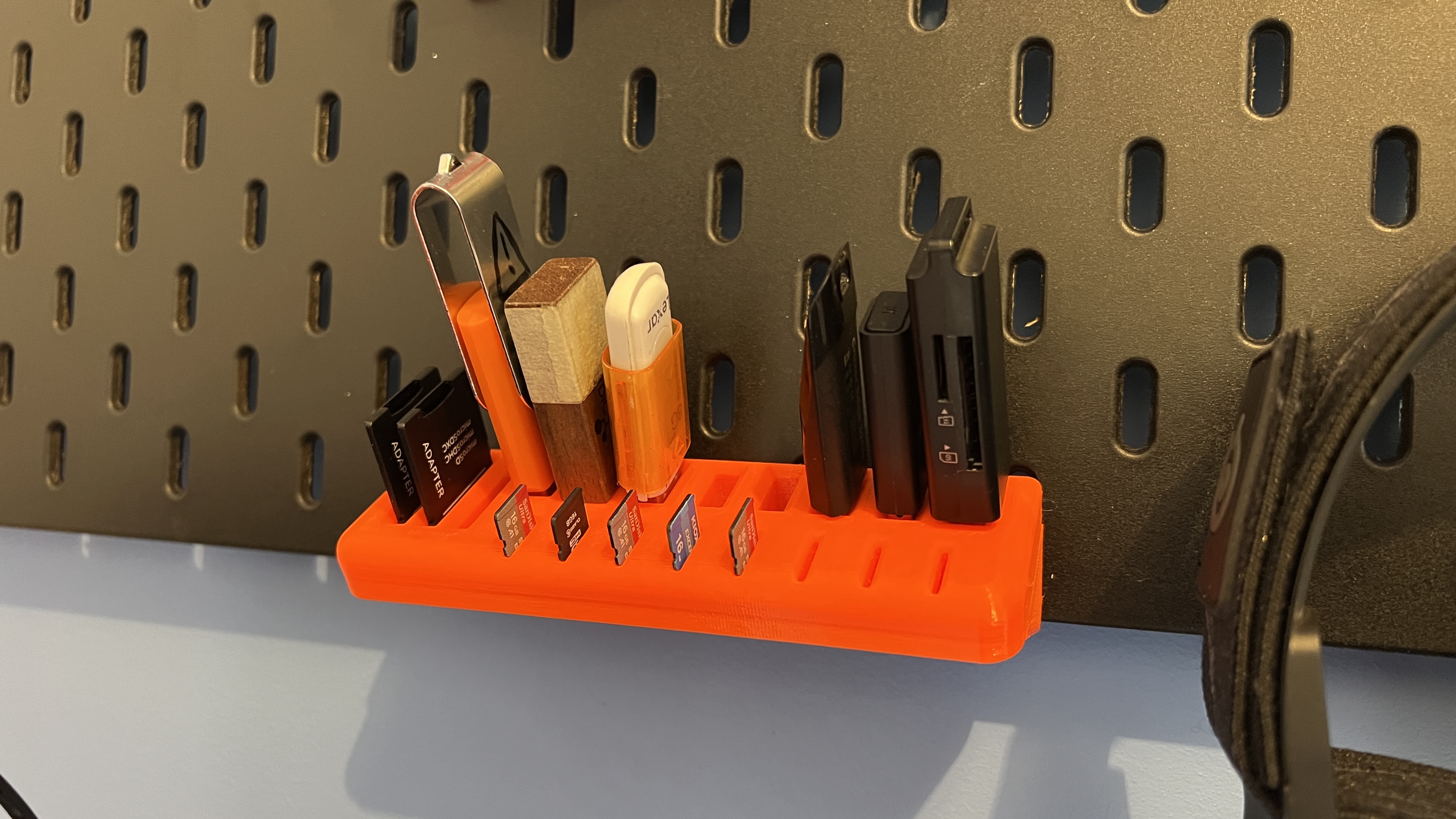SKADIS Porte clé USB, SD et Mirco SD / SKADIS key holder USB, SD and Micro SD