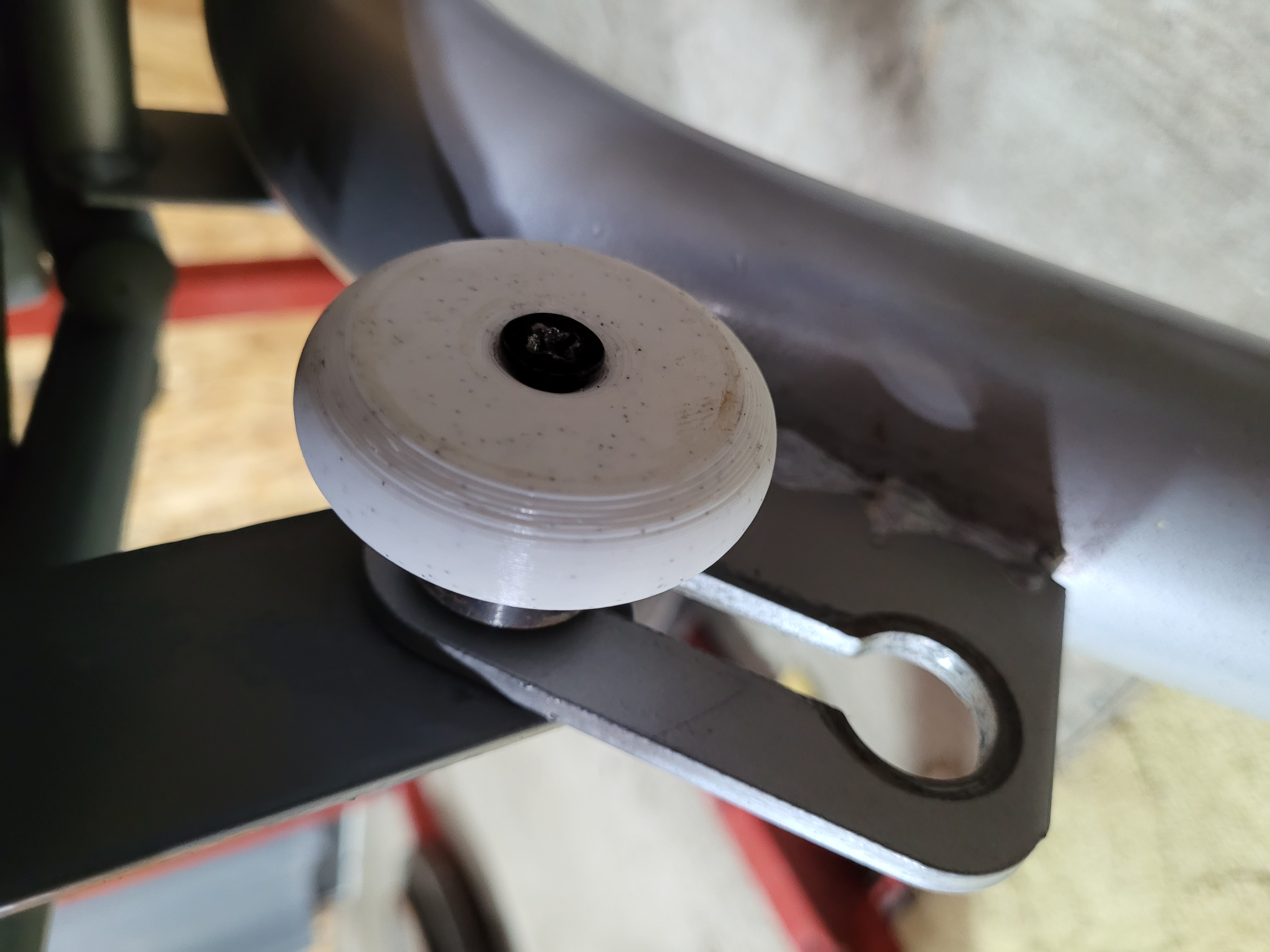 Adjustment knob for workout bench — thumbnail 3