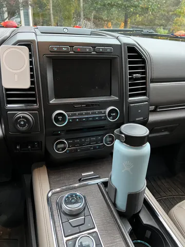 Ford Expedition Hydroflask and mug holder