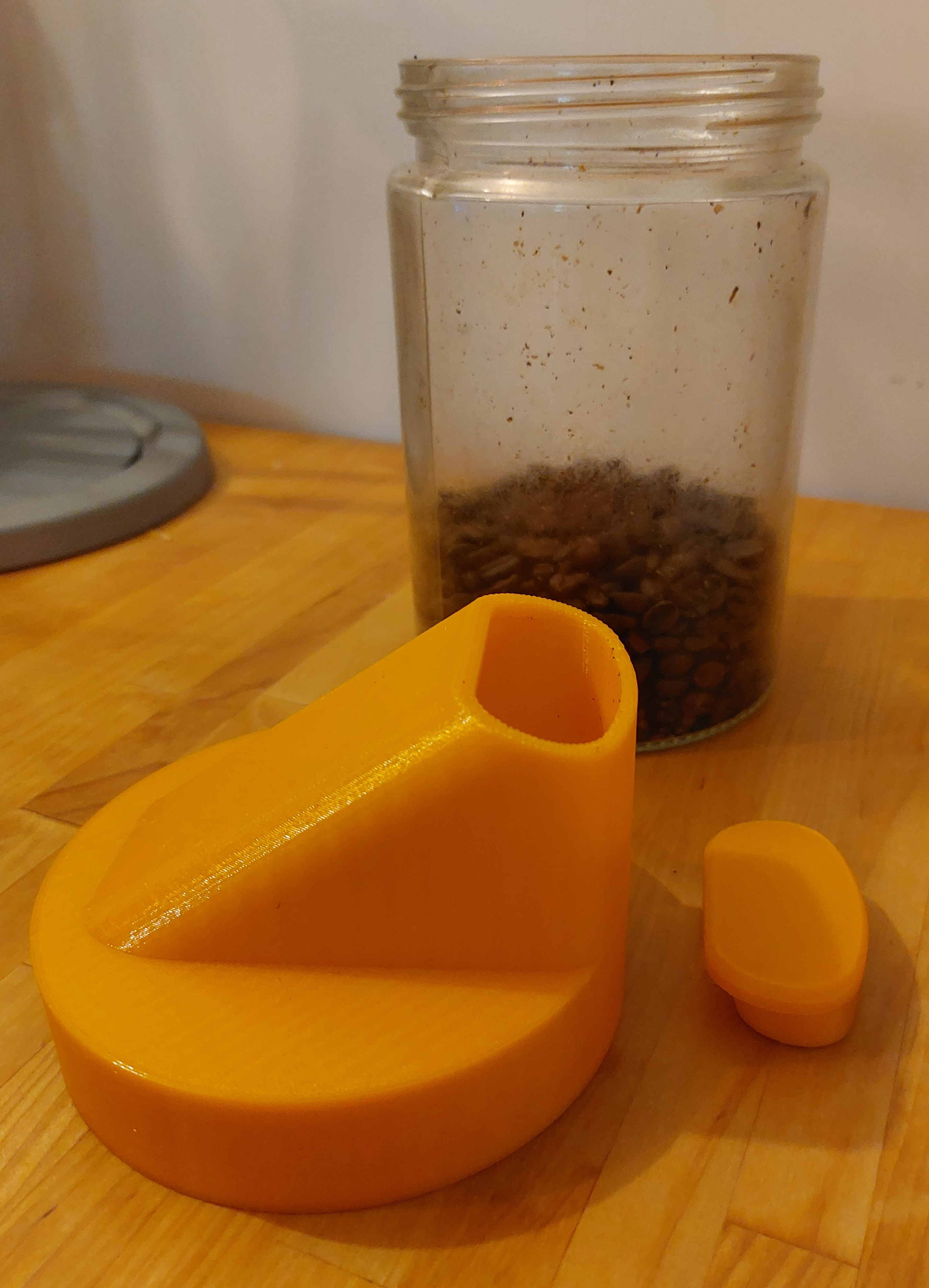 Miniatura 2 do modelo 3D coffee container lid