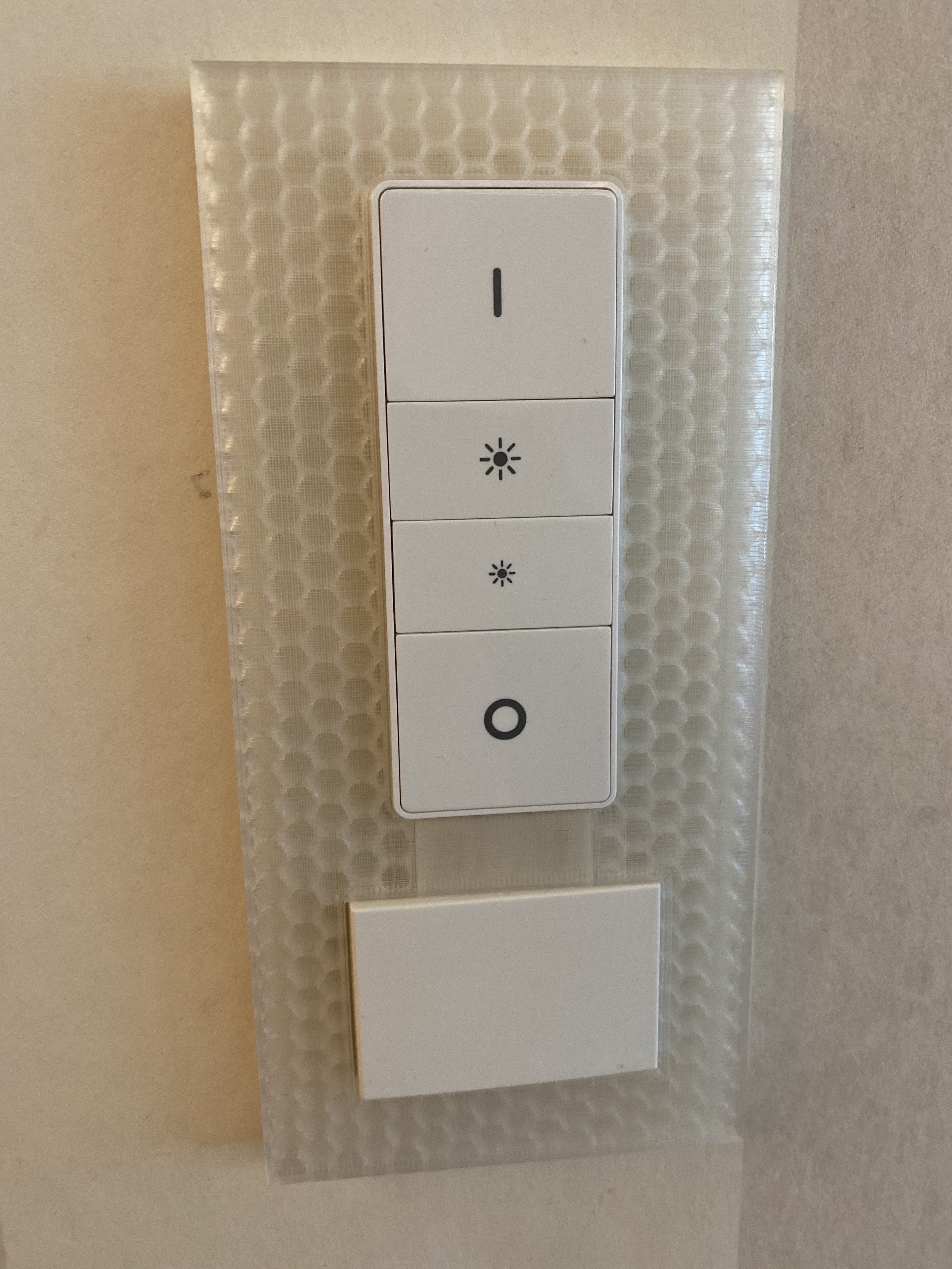 Switch cover for Philips Hue dimmer
