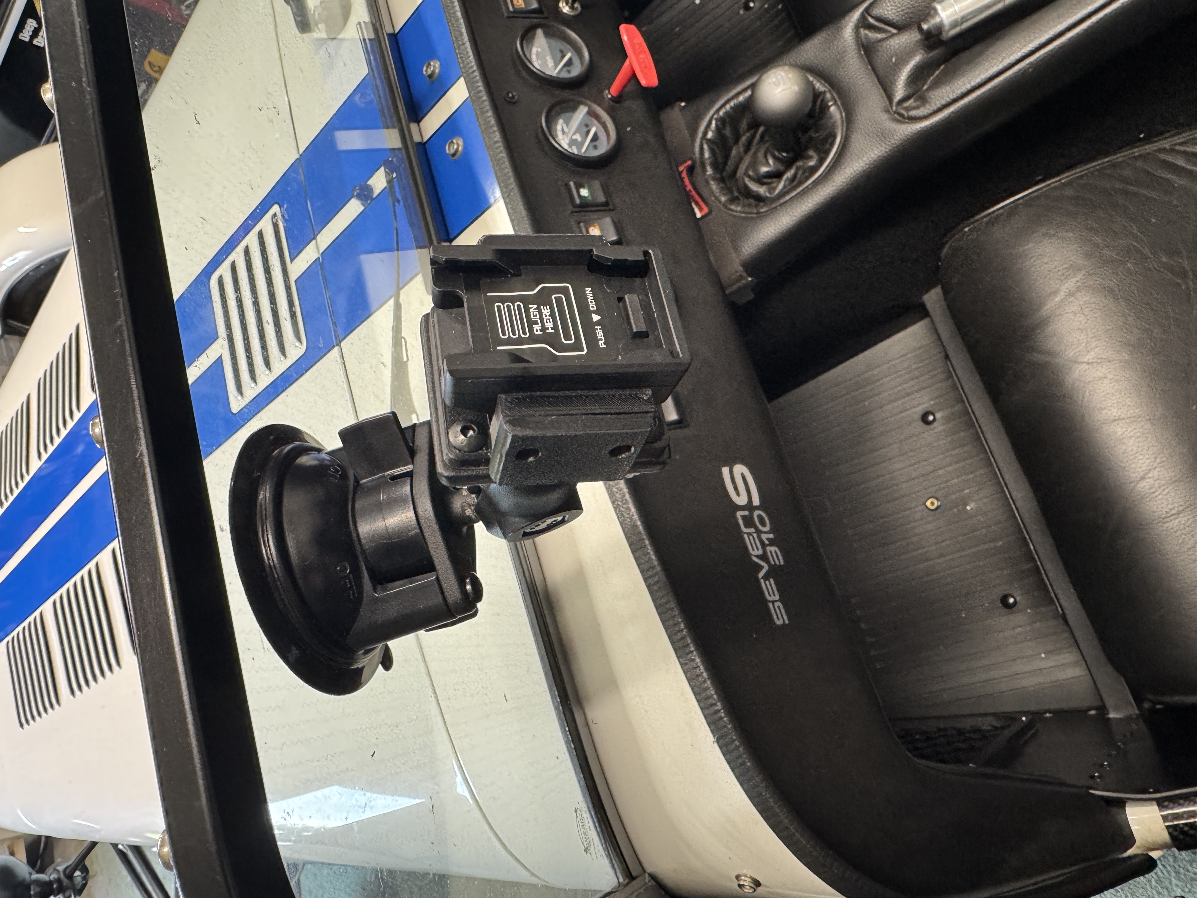 Garmin GPSMap H1i Plus Cycle Mount to AMPS Adaptor