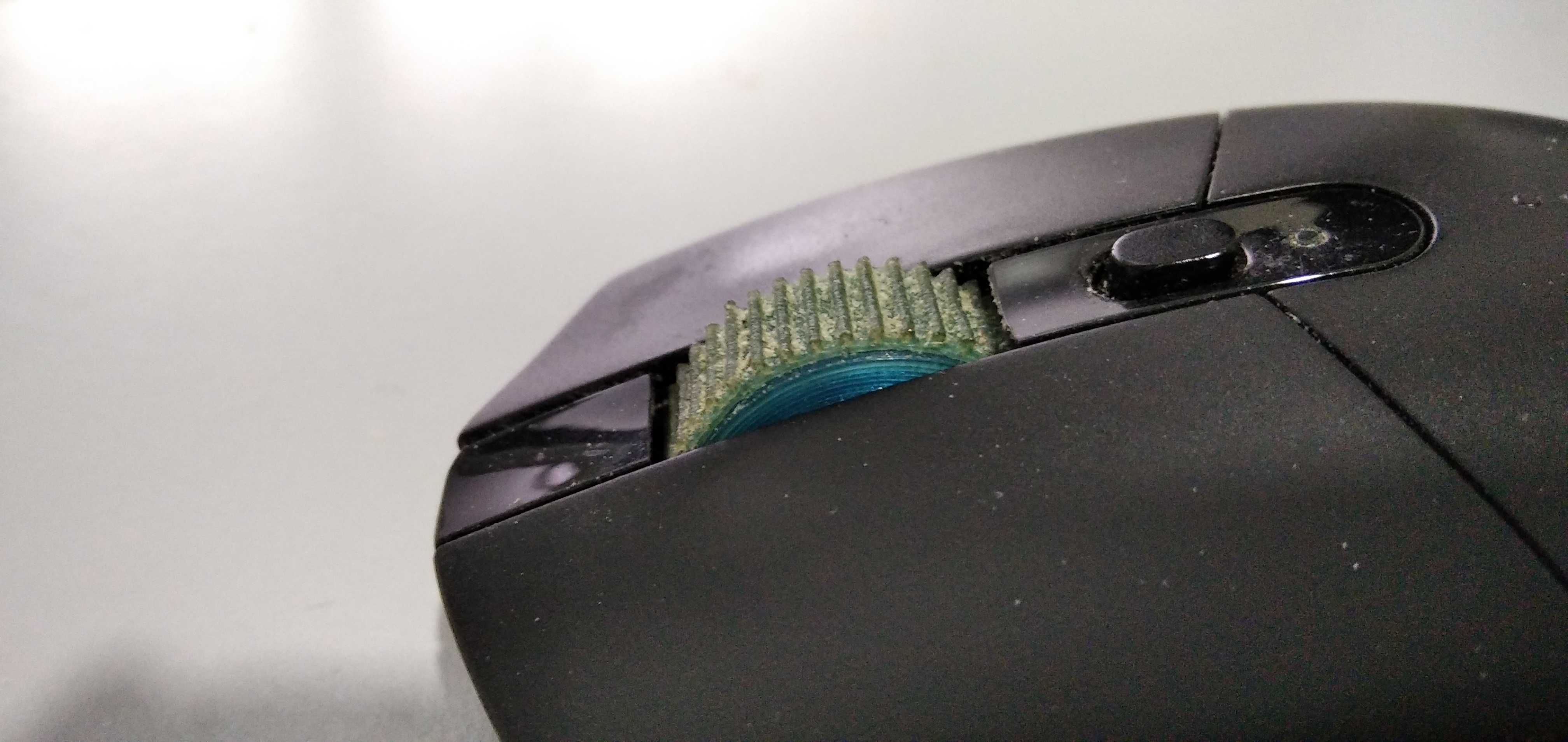 Logitech G305/G304 mouse replacement scroll wheel rubber/skin part