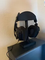 basic head phones stand