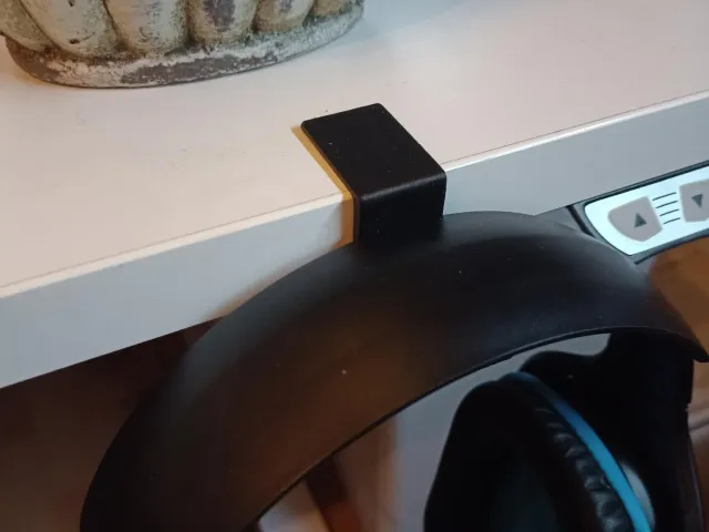 Headset holder for 25mm desk top