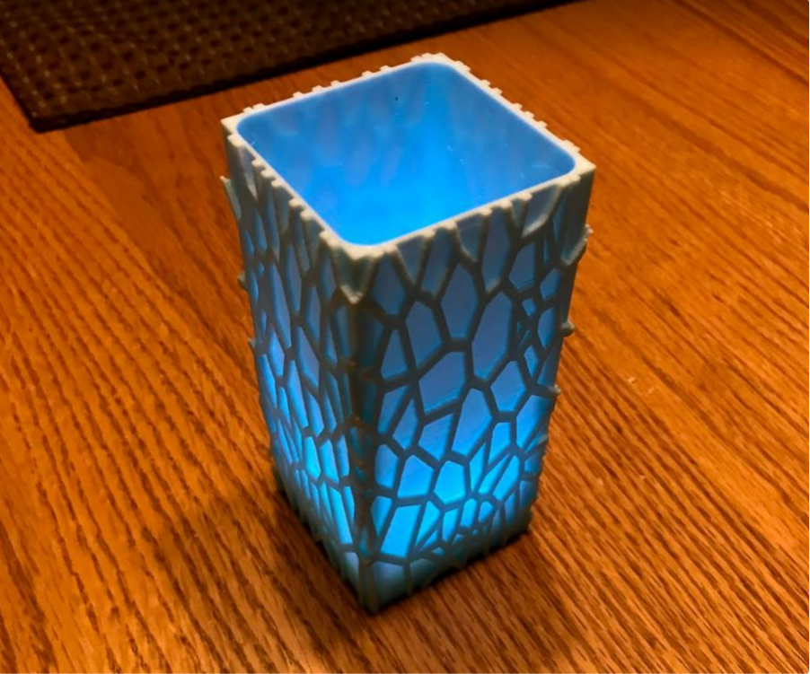Lantern Vase Voronoi surface