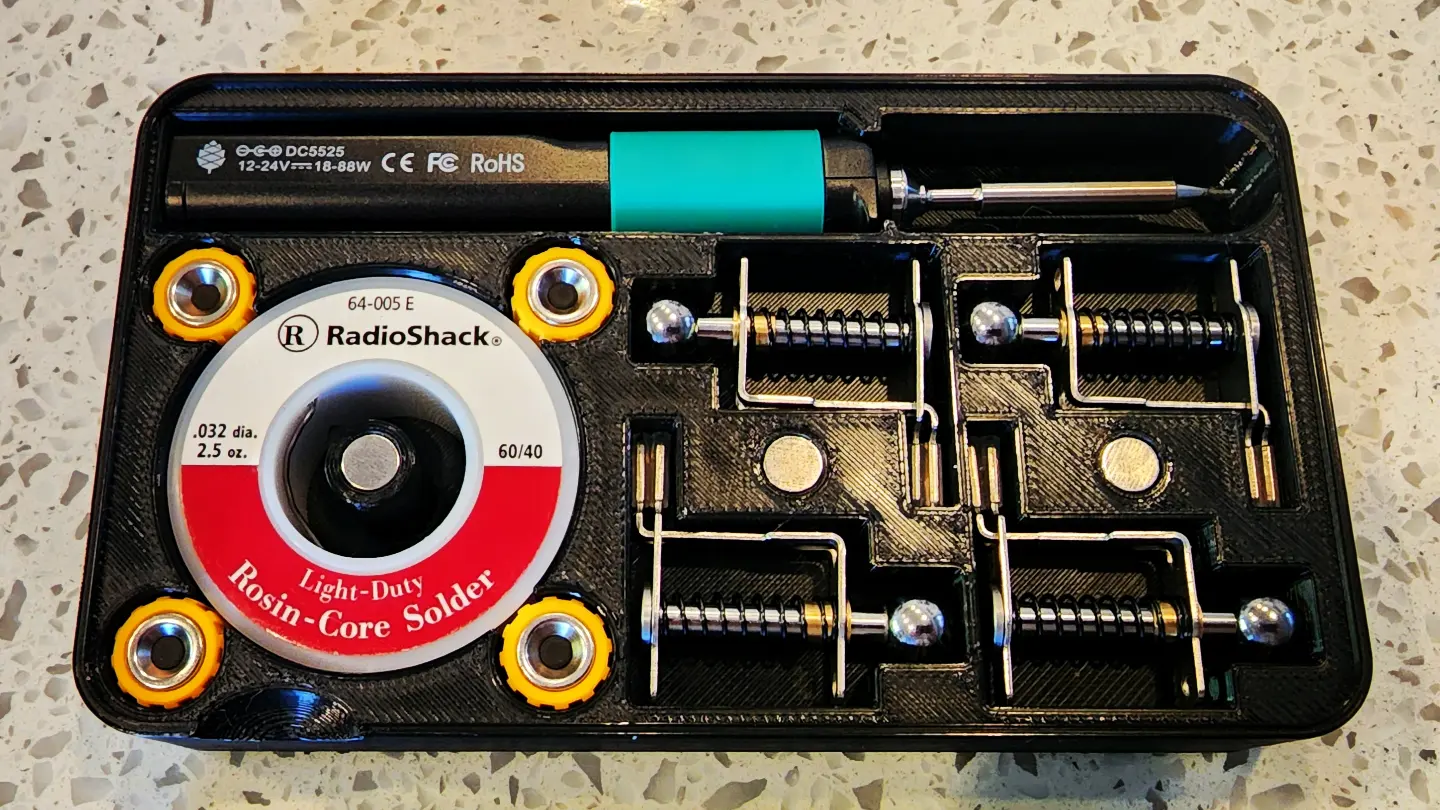Omnifixo Pinecil Case — miniatura 4
