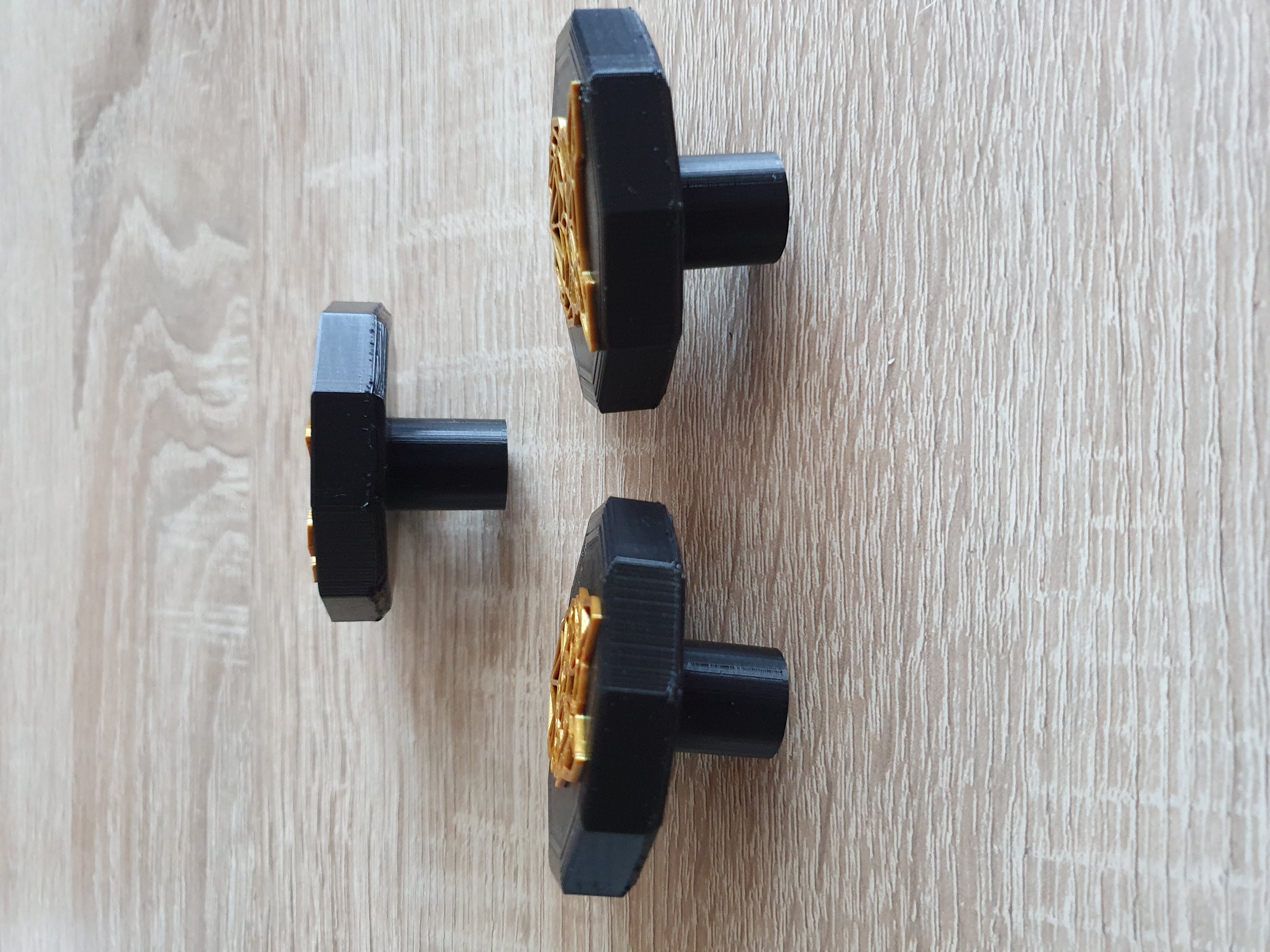 Miniatura 2 do modelo 3D Cabinet Knobs - Wolf, Owl, Giraffe