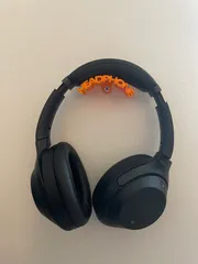 Headphone holder