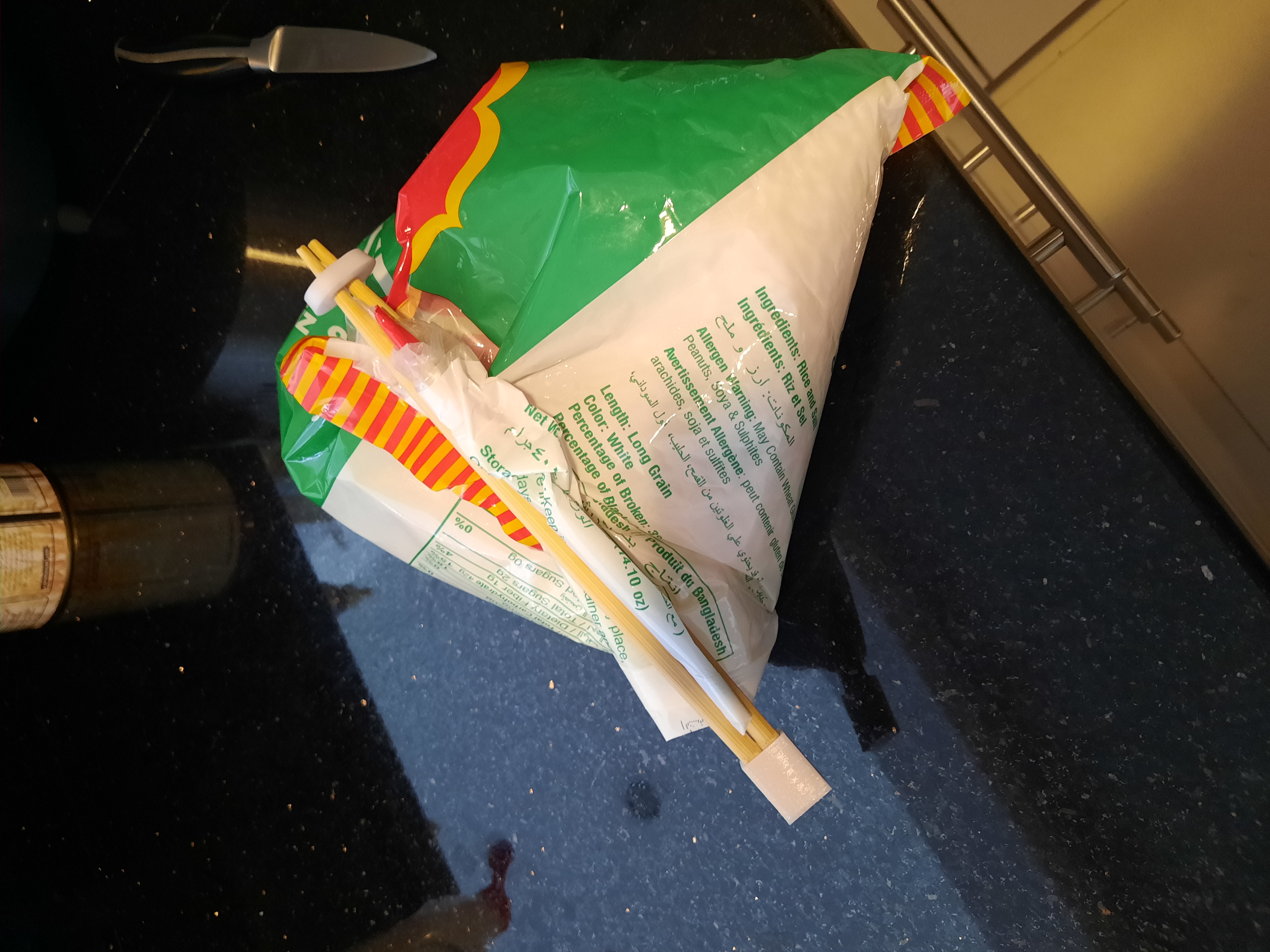 Bag clip made by using chopsticks