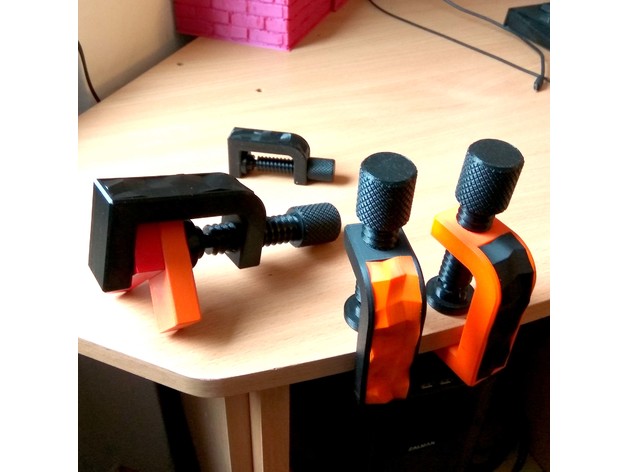 Clamp with low-poly inlay \ dual extruder