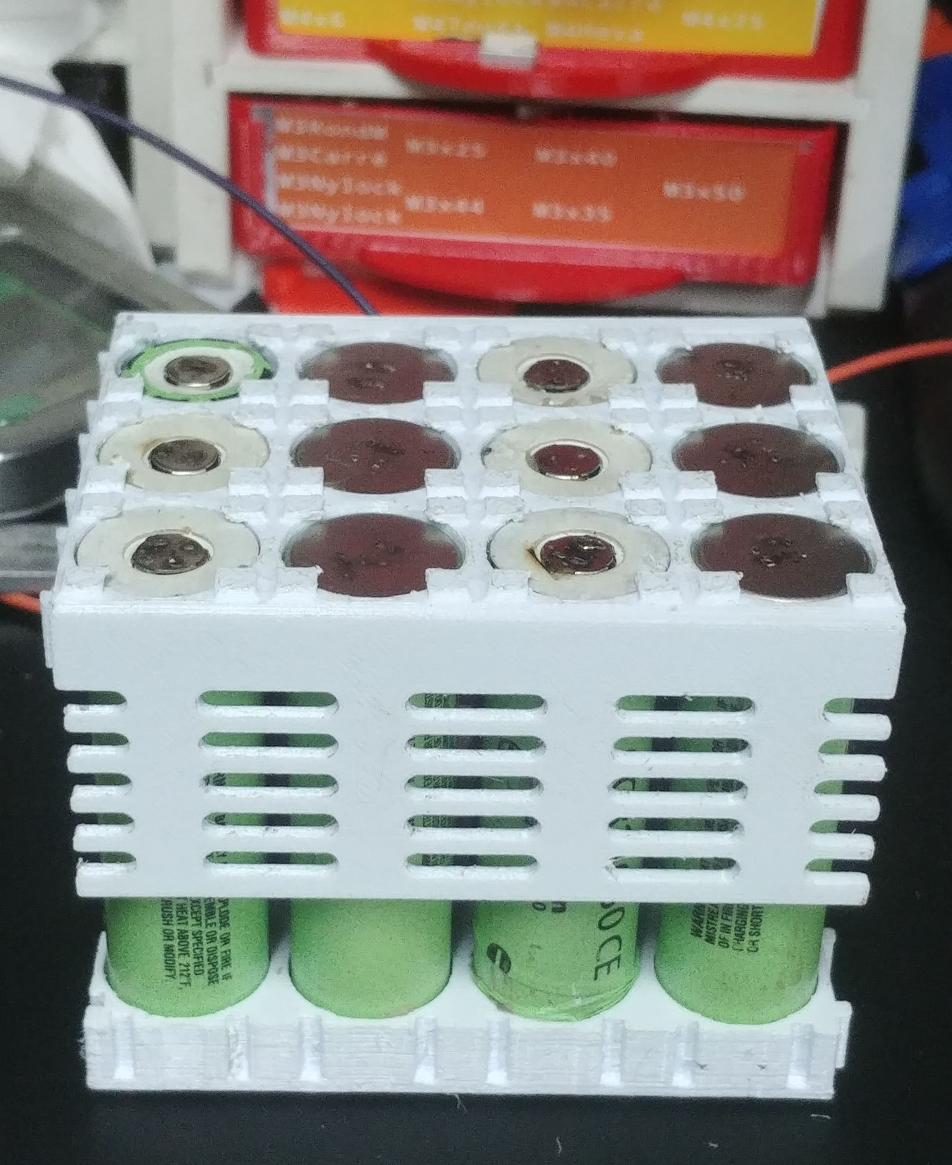 18650 spacers optimized for FDM printing / Espaceurs 18650 optimisés ...