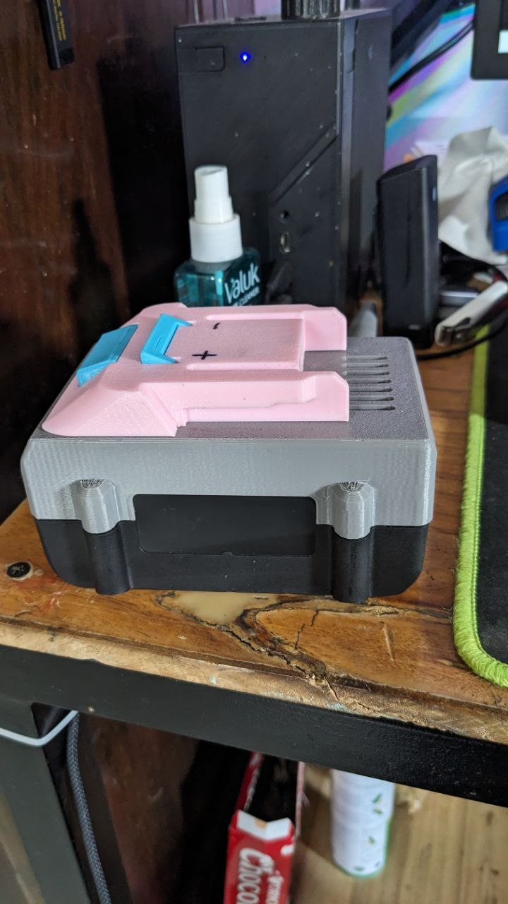 Kobalt to Makita top battery case