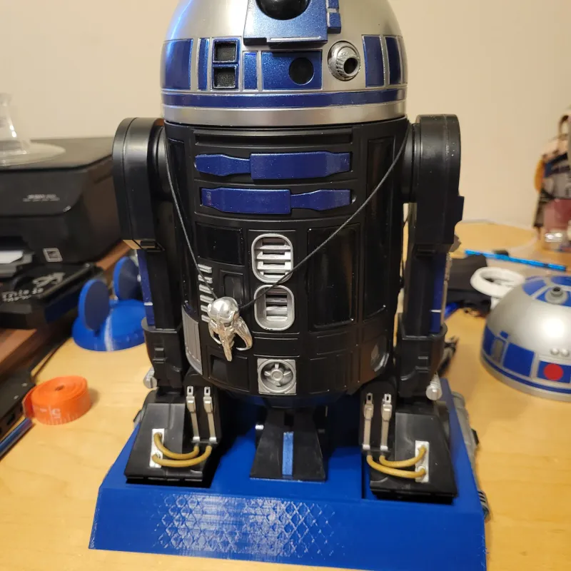 RC R2D2 Droid hot from droid depot READ FULL DESCDisney world custom droid Star Wars