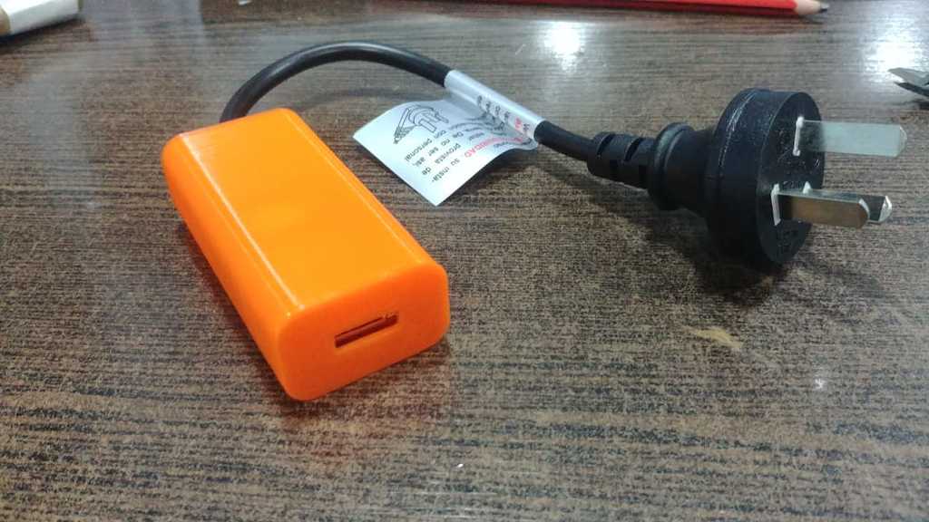 LG MCS-04WD USB charger compatible case