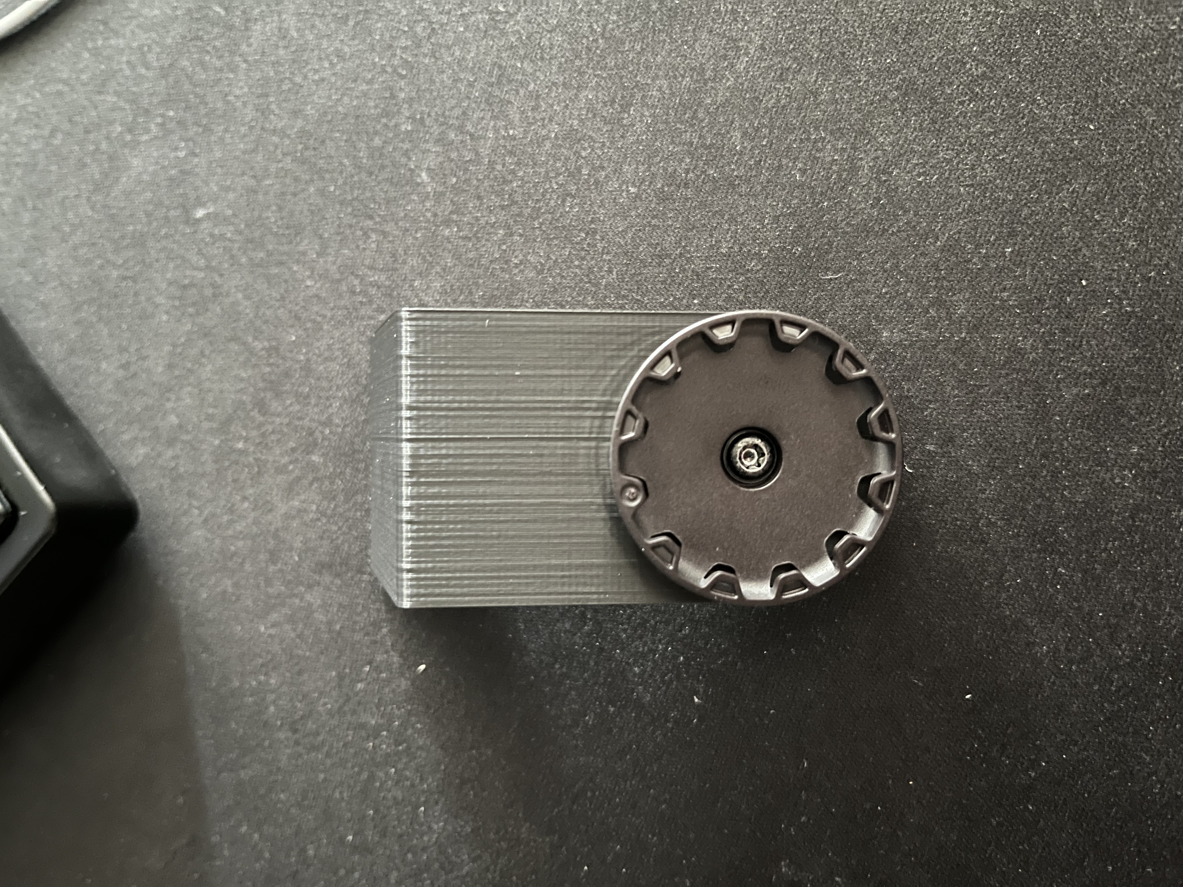 Spotify Carthing attachable mount — thumbnail 3