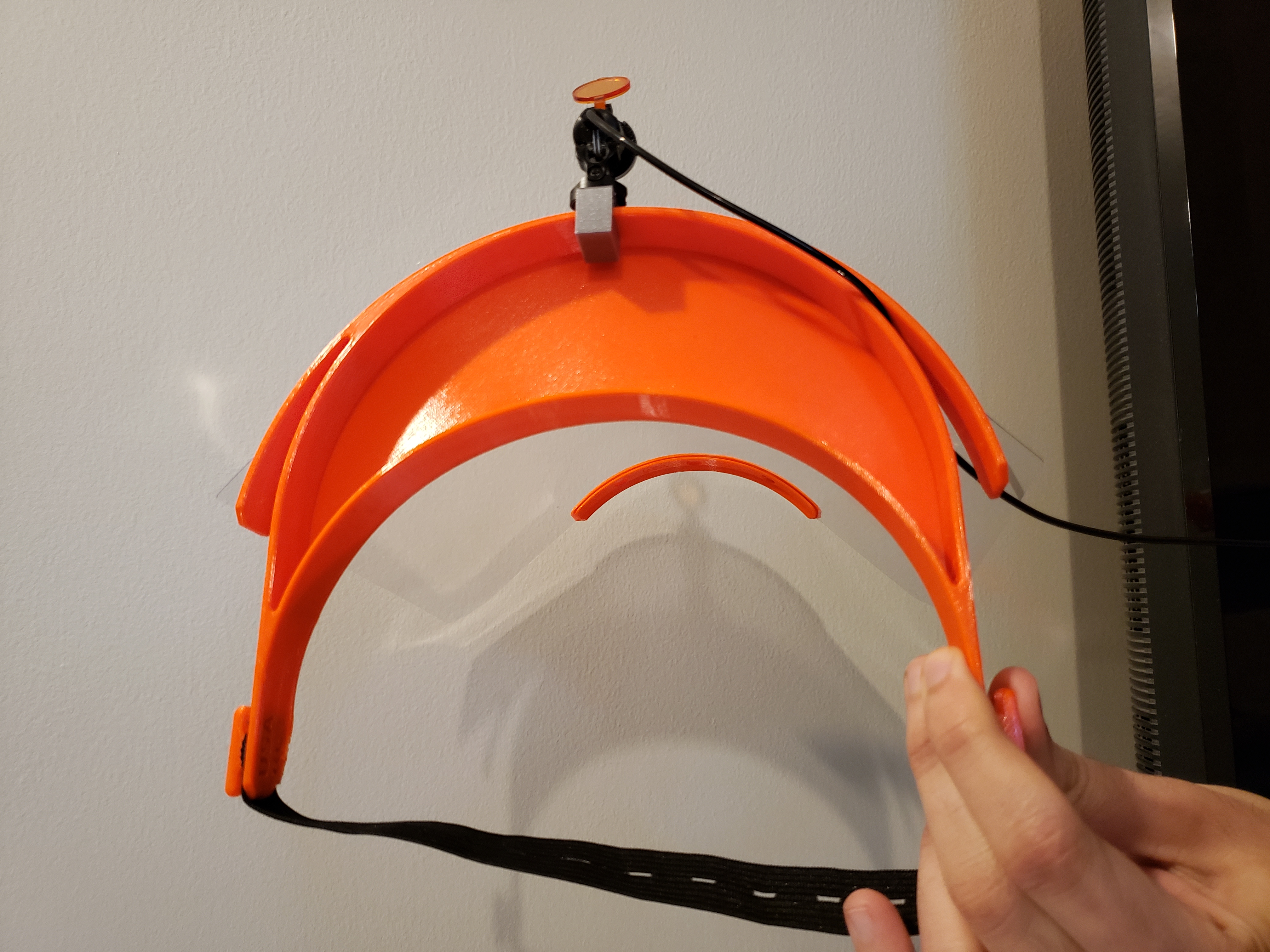Remix of Prusa Faceshield with Q-optics light attachment — miniatura 5