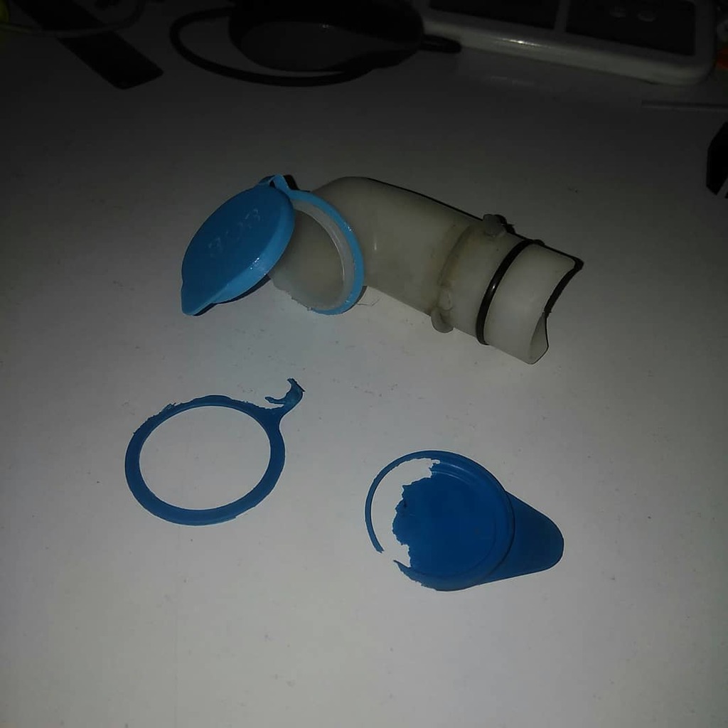 Maruthi K10 cap for water storage tank for wiper by Aakaar Lab