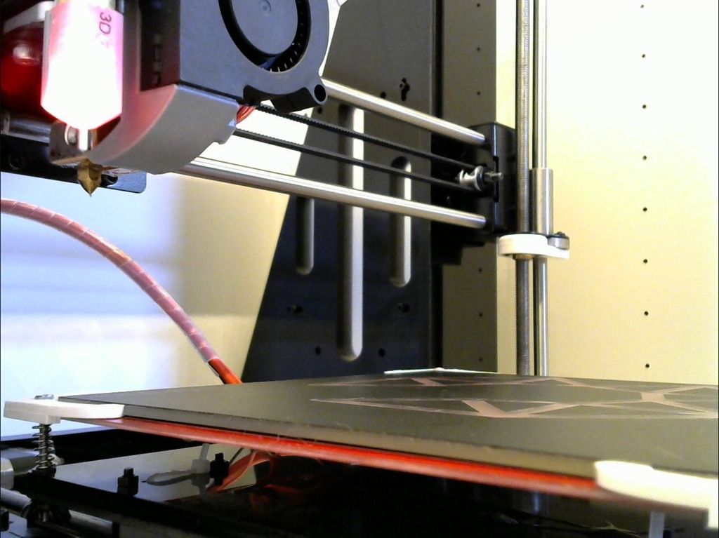Simple Logitech C270 mount by Choffa | Download free STL model ...