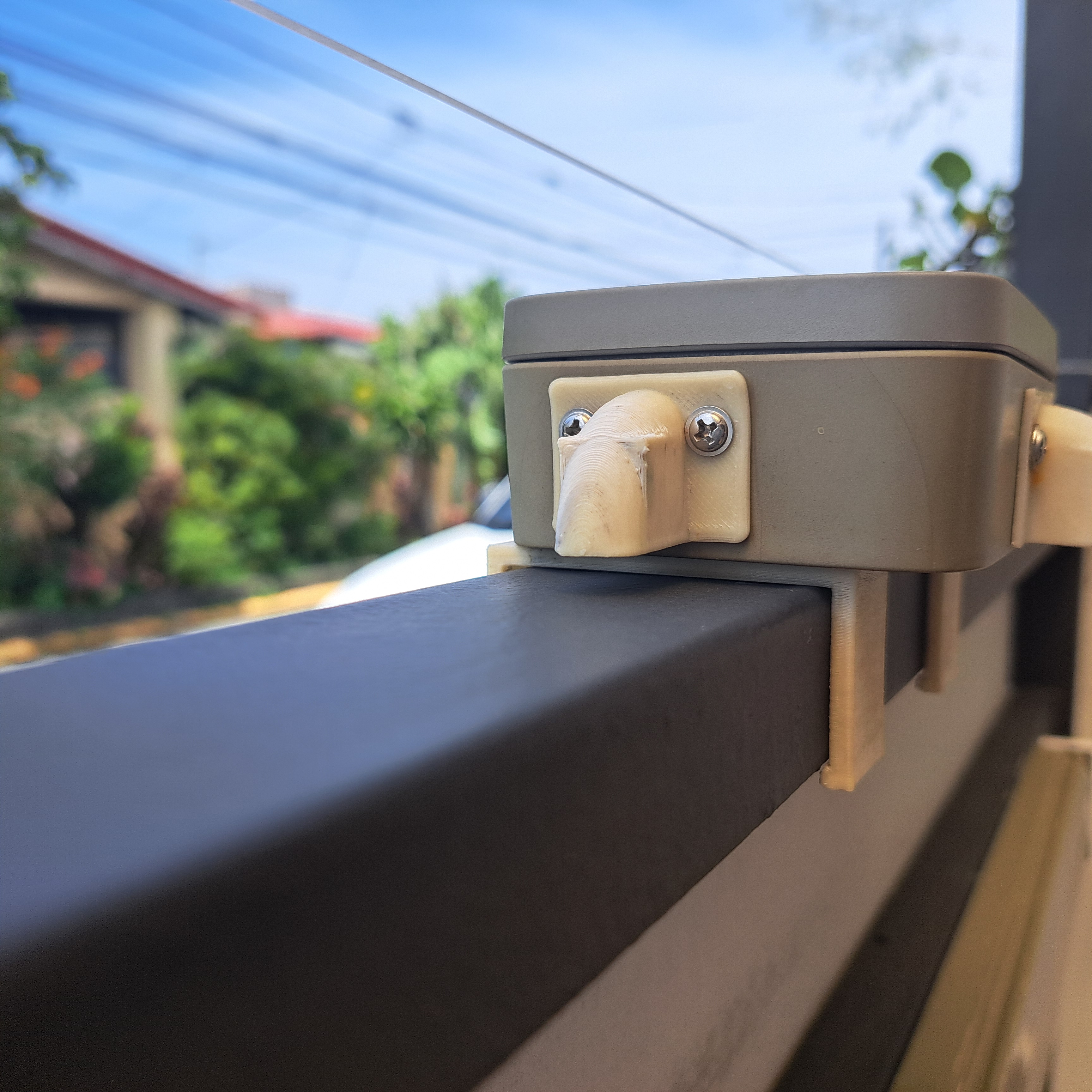 RAK Unify Enclosure Mounting Accessory 1x2" rail