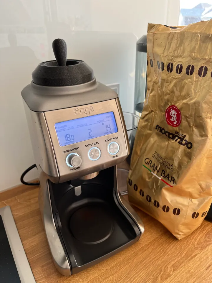  Breville Smart Grinder Pro Coffee Bean Grinder