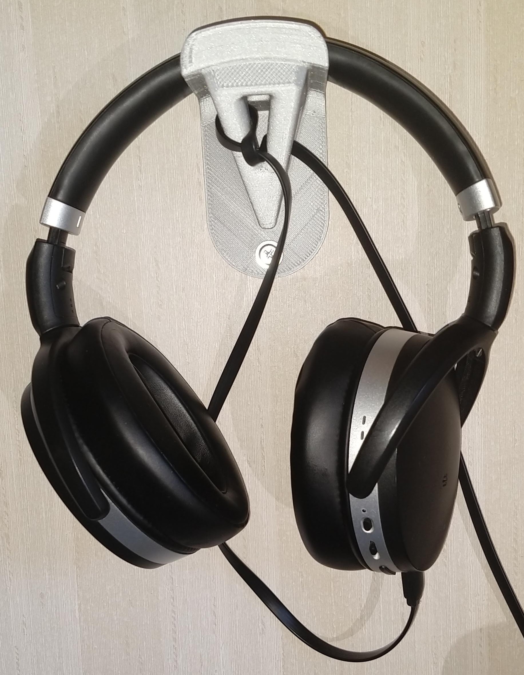 Miniatura 3 do modelo 3D YAHWH HeadphoneWallHanger