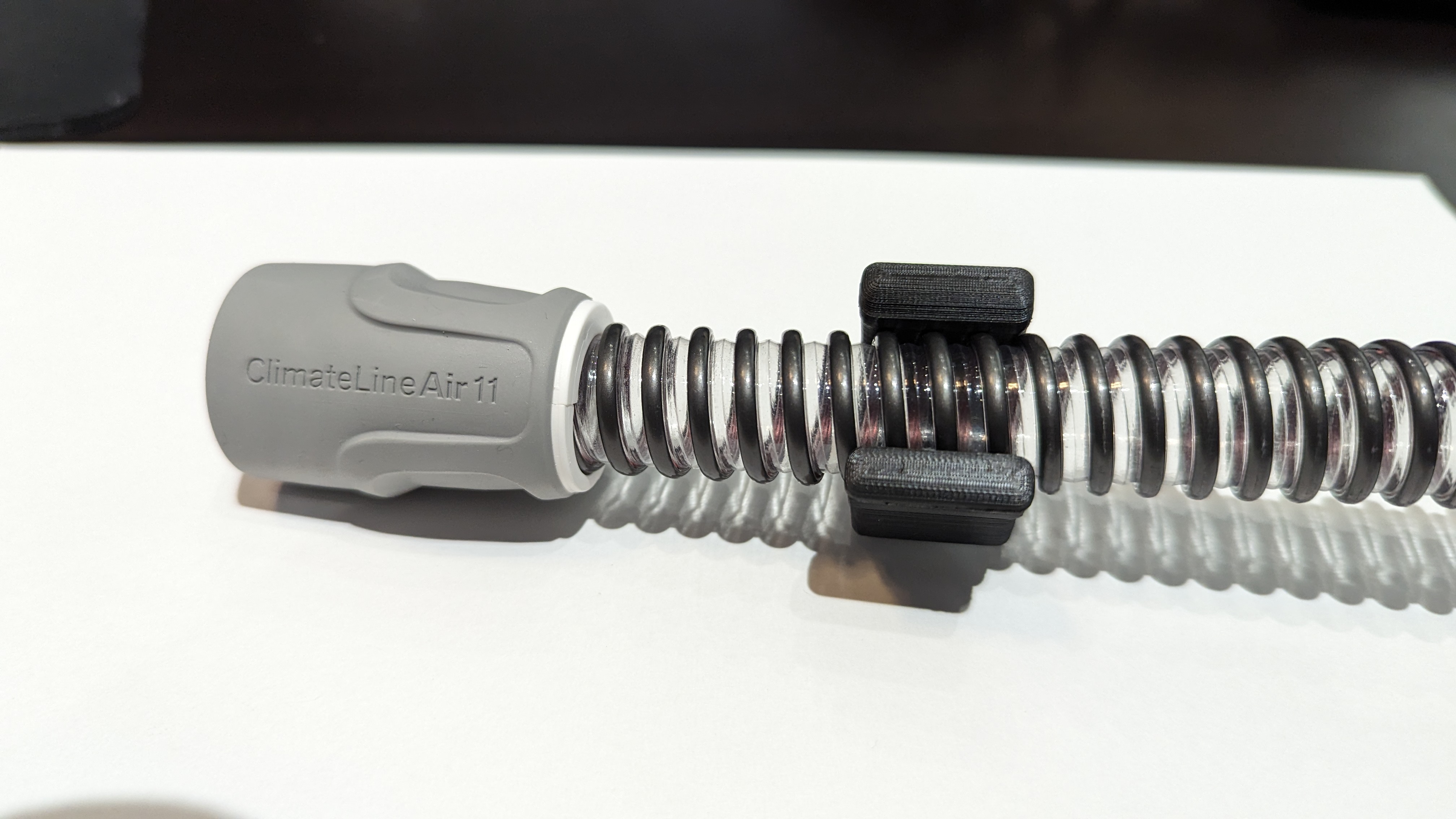 Miniatura 2 do modelo 3D CPAP Hose Bracket