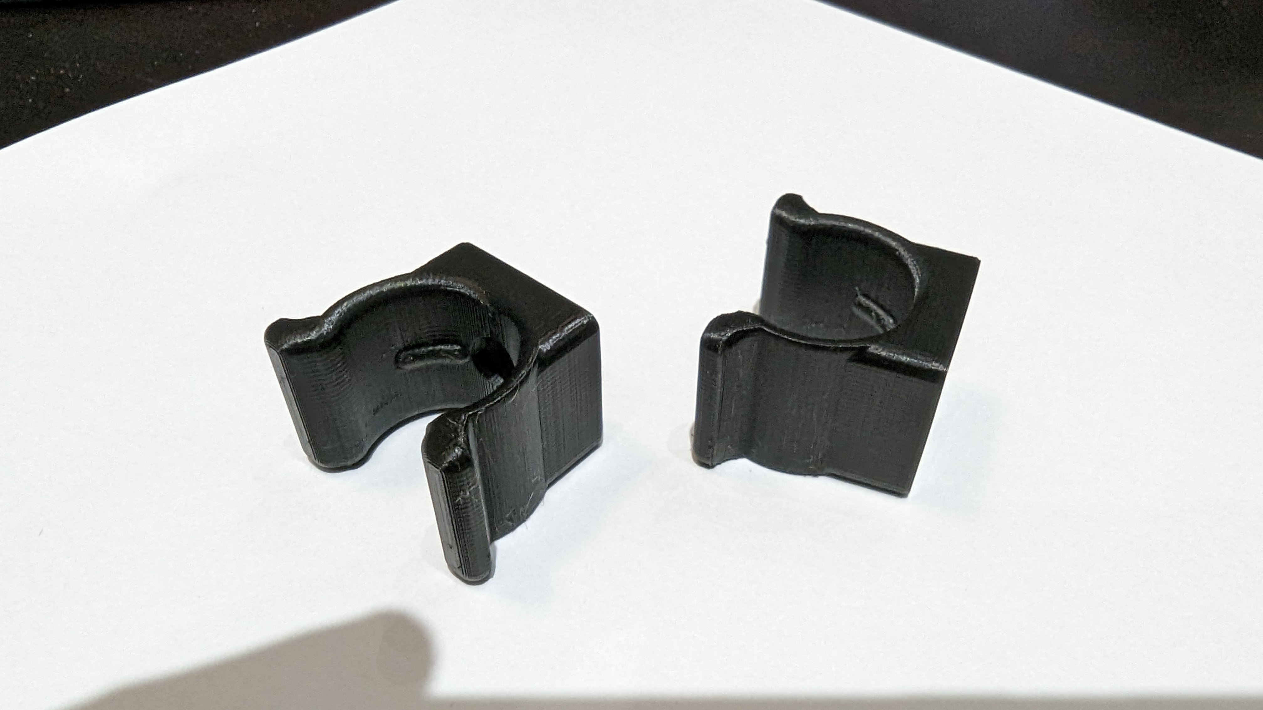 Miniatura 3 do modelo 3D CPAP Hose Bracket