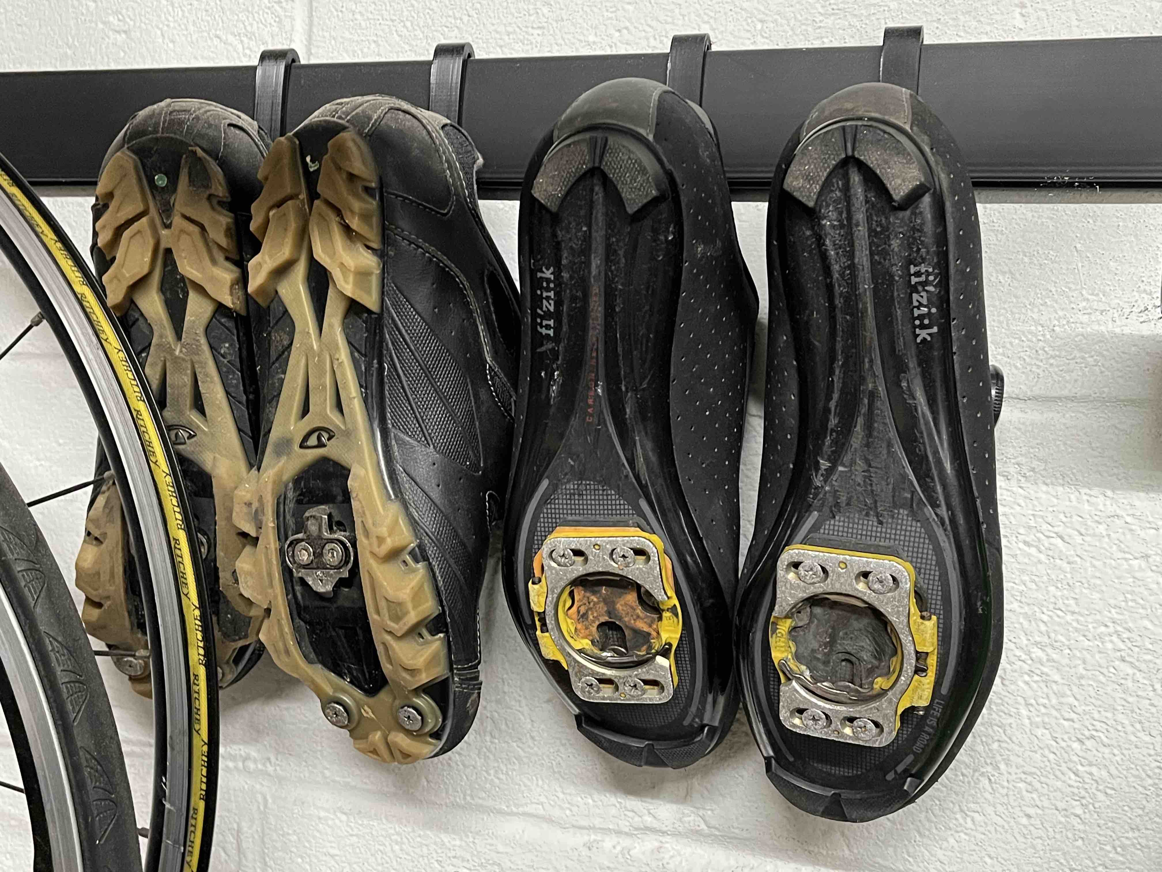 Rubbermaid FastTrack shoe holder by Fer Download free STL model