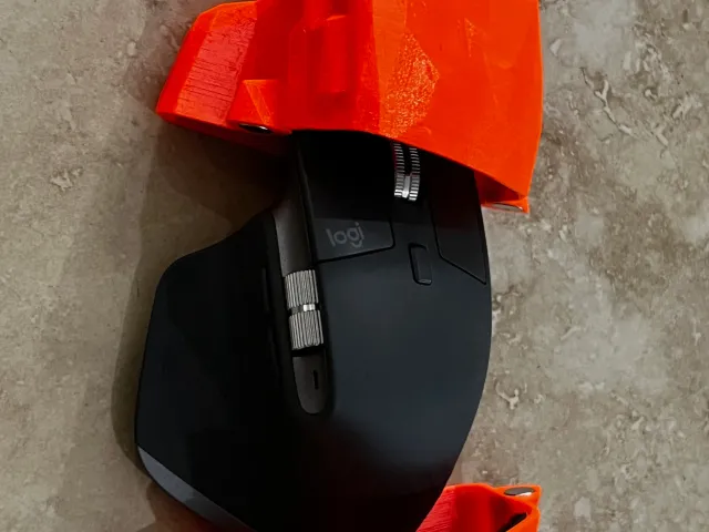 Logitech MX Master 3 case (with 8mm magnet holes)