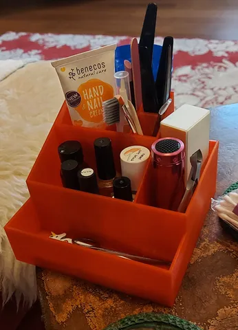 Make-up organizer