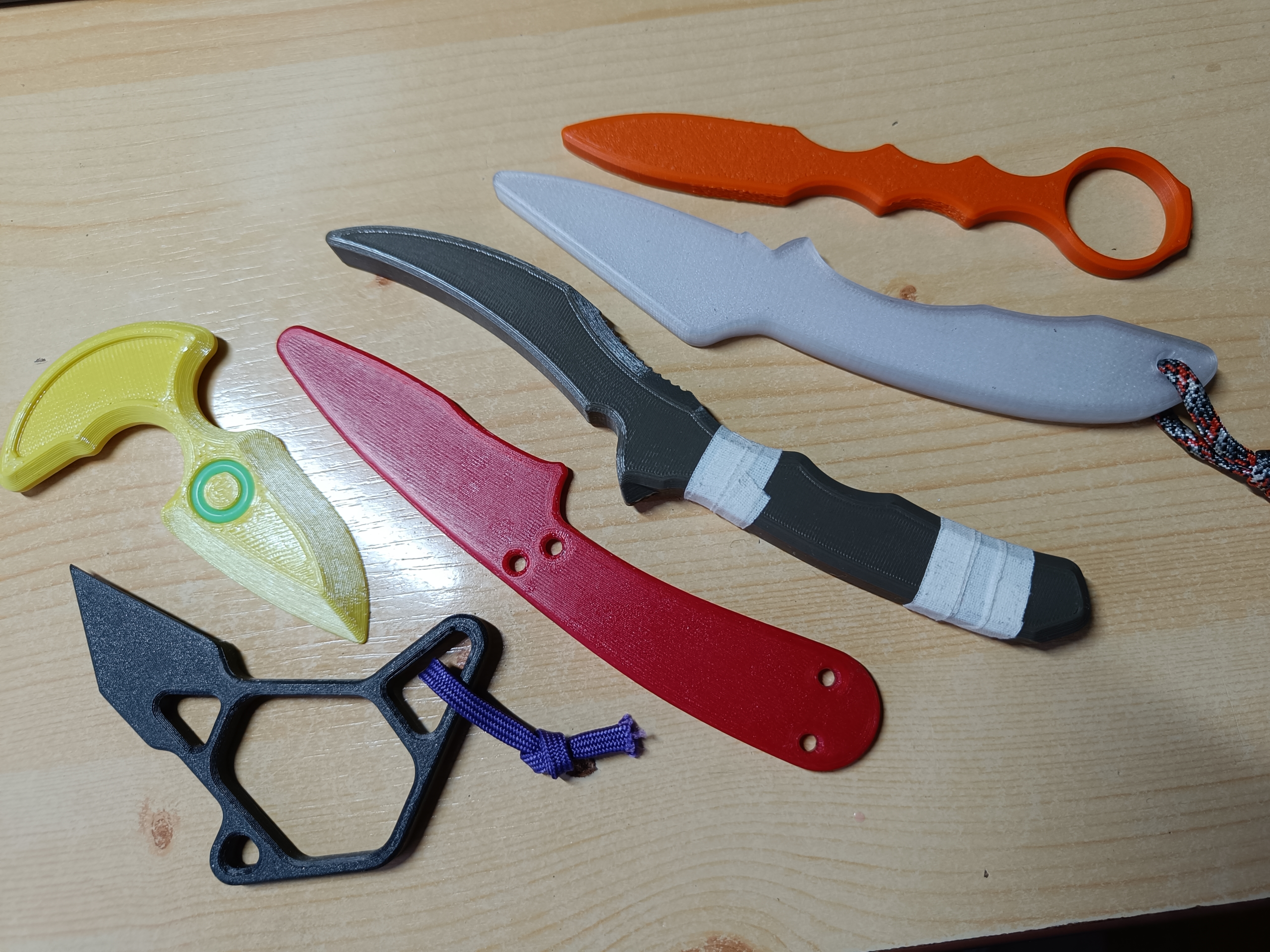 Collection of trainig knives