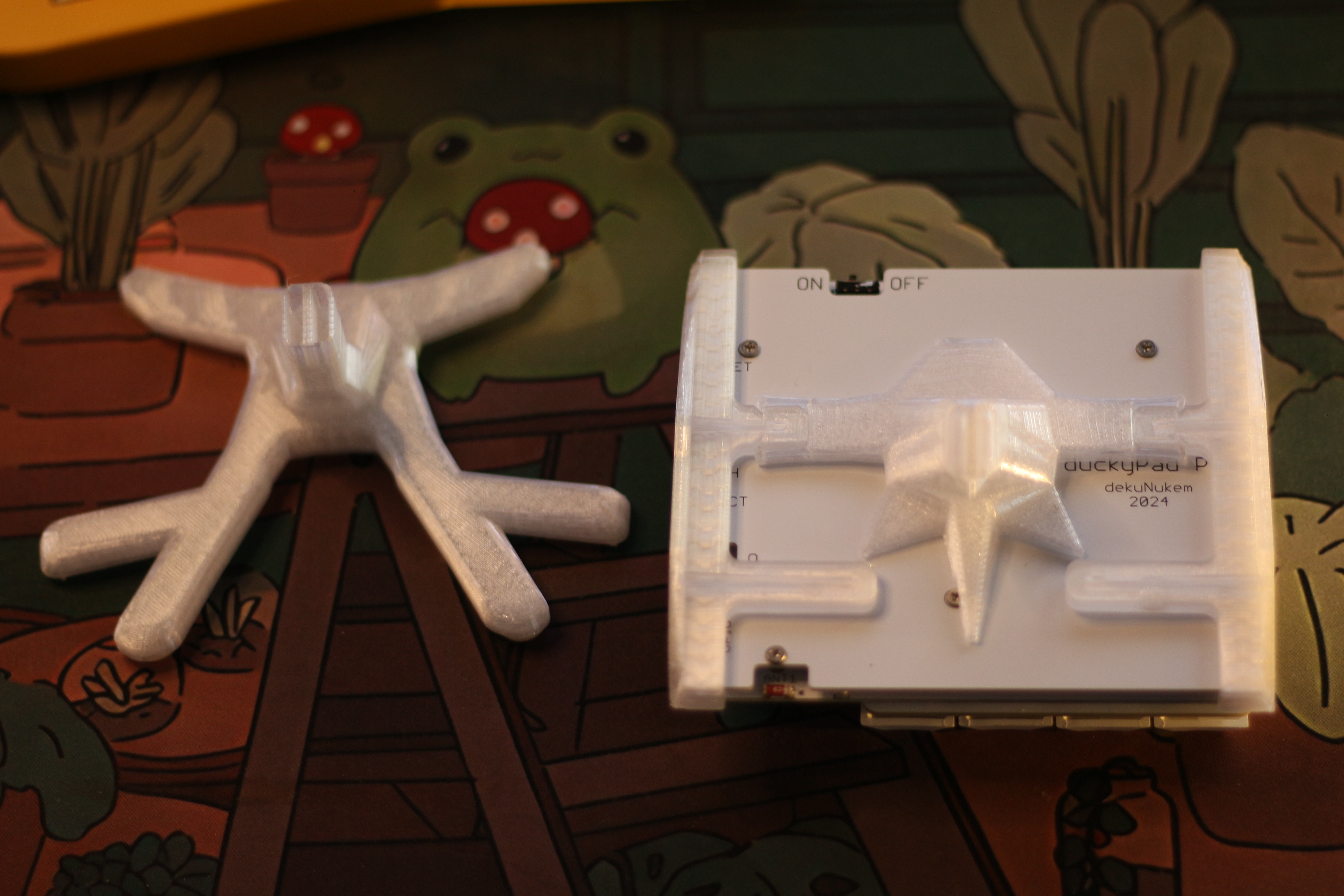 Ducky Pad Pro Stand — thumbnail 4