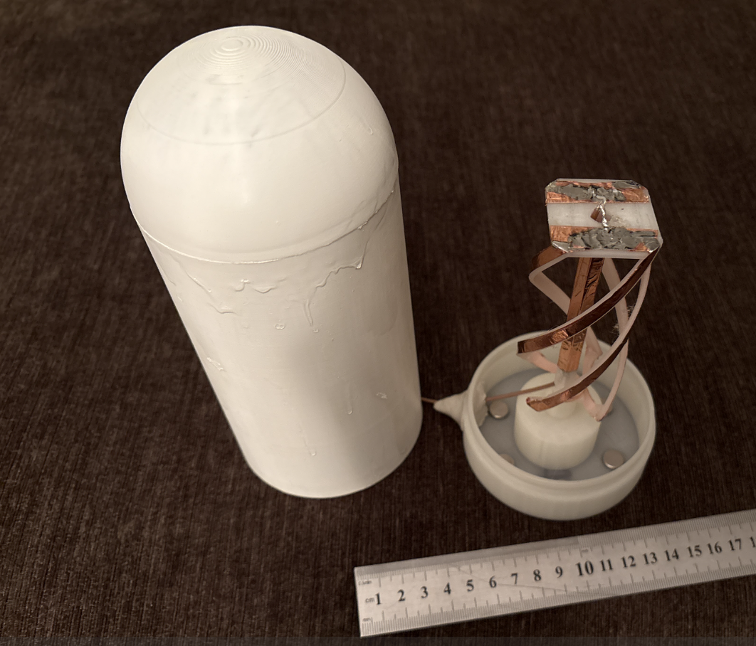 Quadrifilar antenna for 868/915 MHz (QFA/QFE)